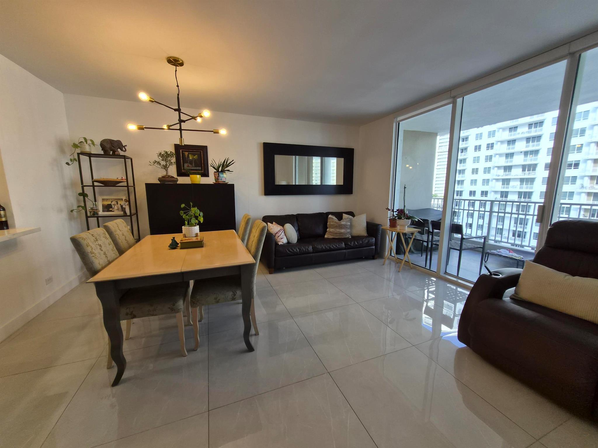 701 Brickell Key Blvd #2008 Miami, FL 33131