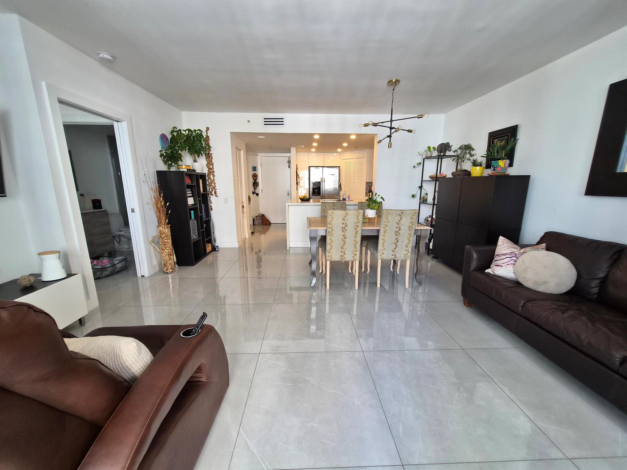 701 Brickell Key Blvd #2008 Miami, FL 33131