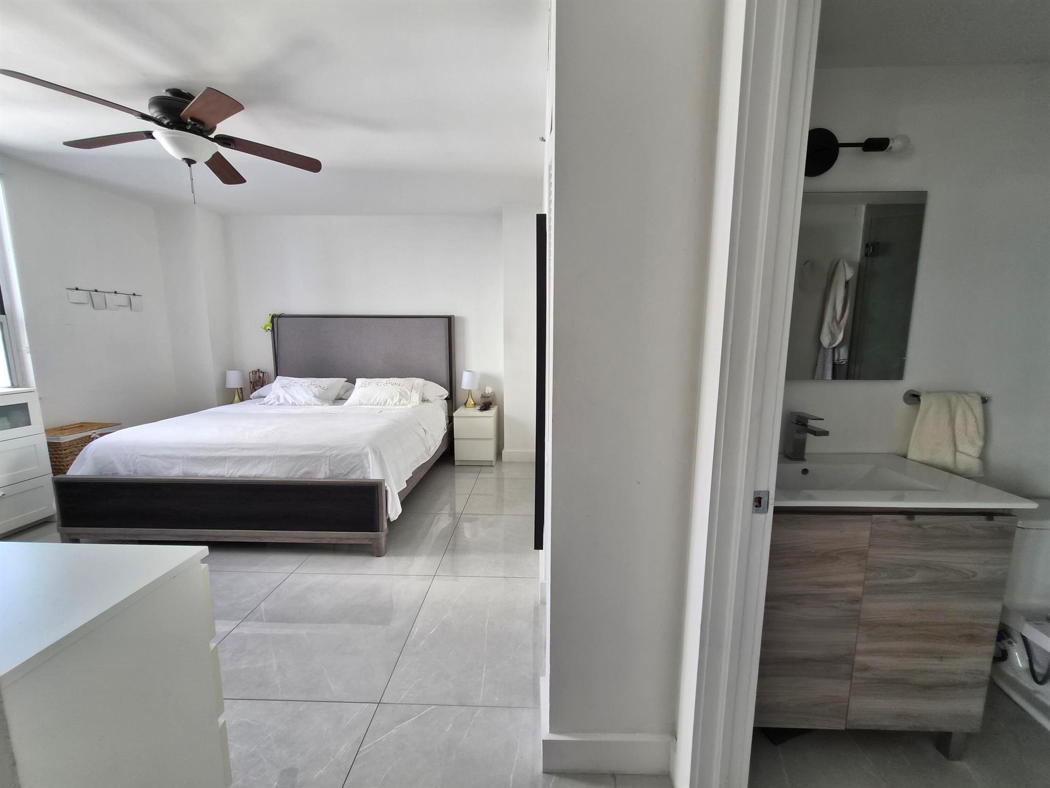 701 Brickell Key Blvd #2008 Miami, FL 33131