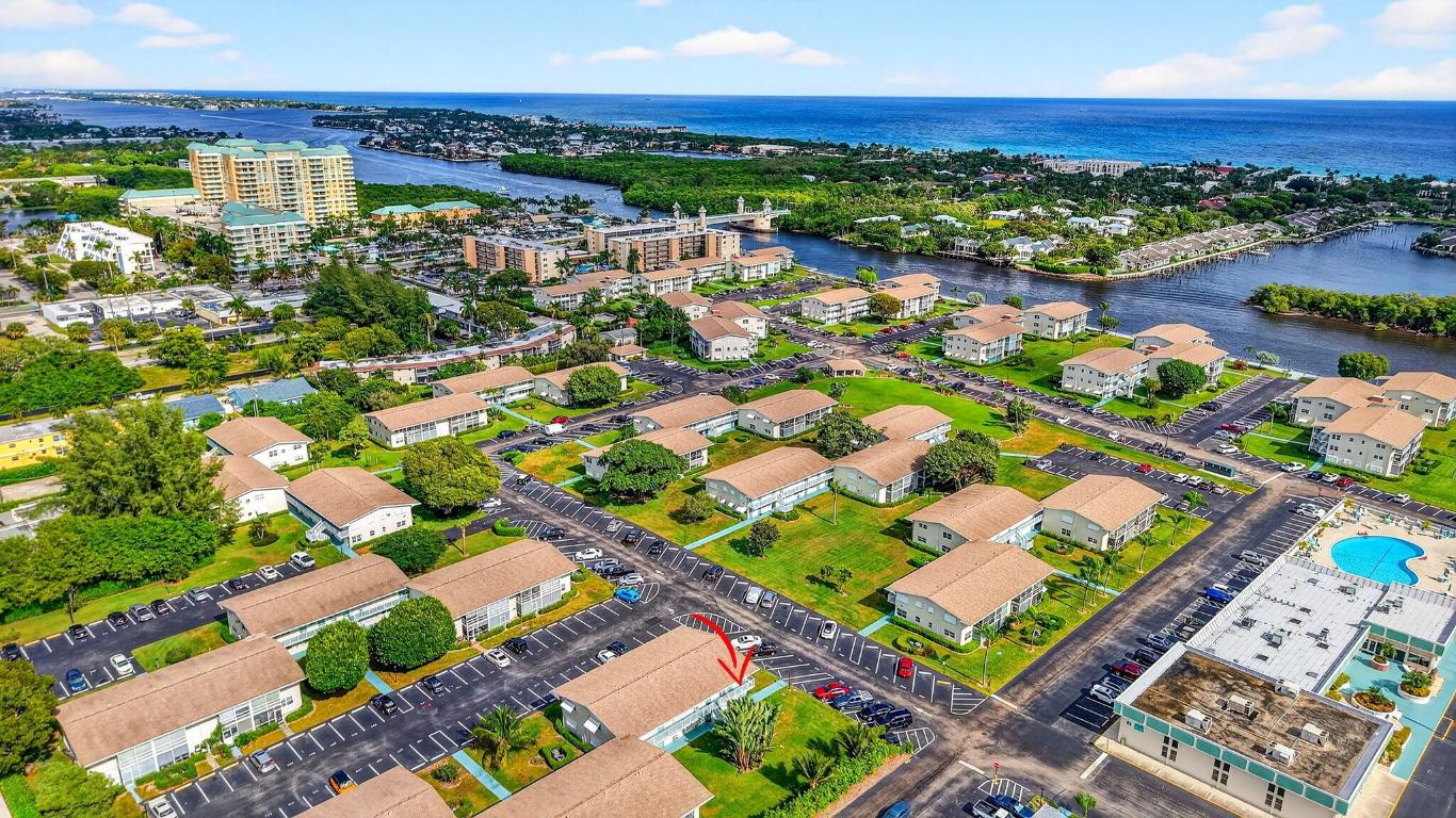 480 Horizons #212 Boynton Beach, FL 33435