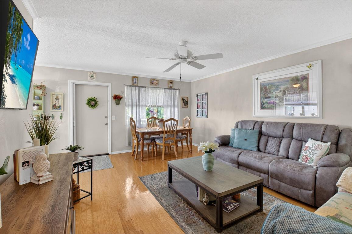 480 Horizons #212 Boynton Beach, FL 33435