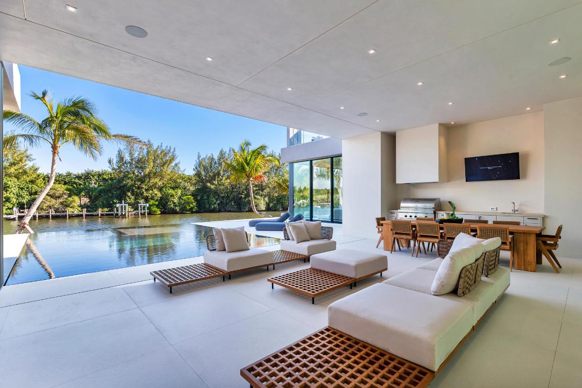 35 Spoonbill Manalapan, FL 33462