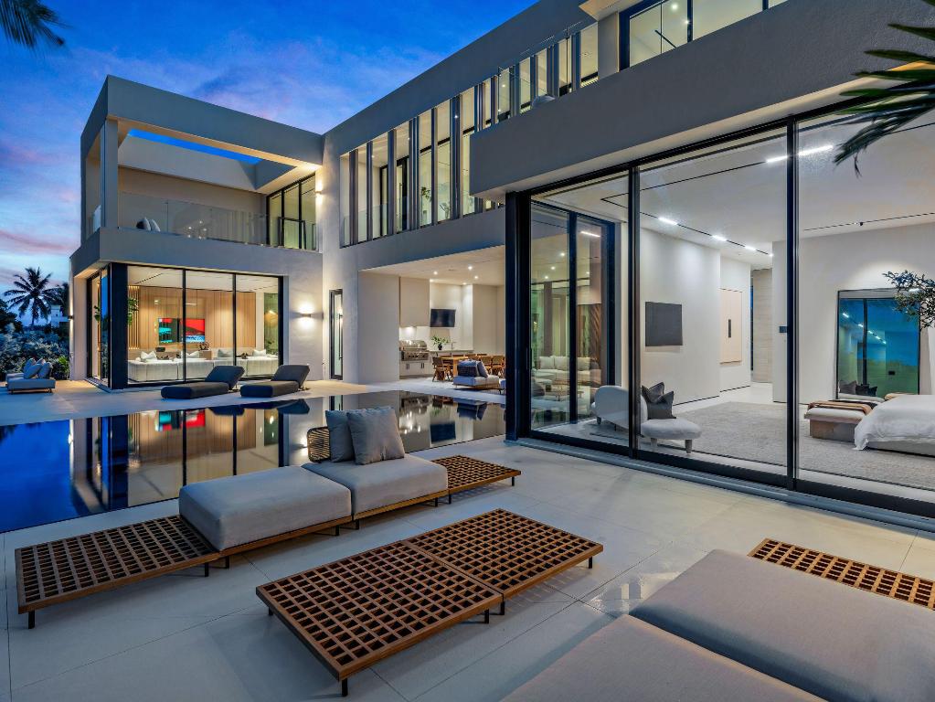 35 Spoonbill Manalapan, FL 33462