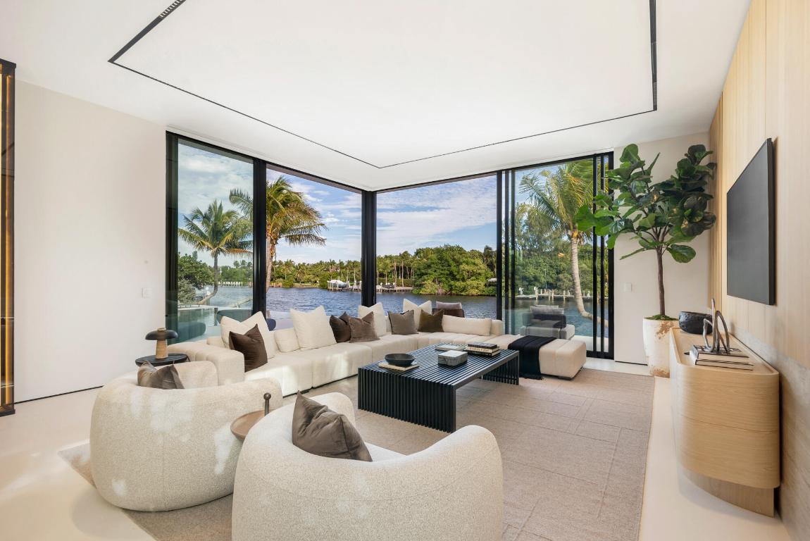 35 Spoonbill Manalapan, FL 33462