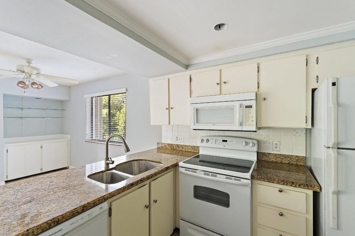 1605 S Us Hwy 1 #F 106 Jupiter, FL 33477