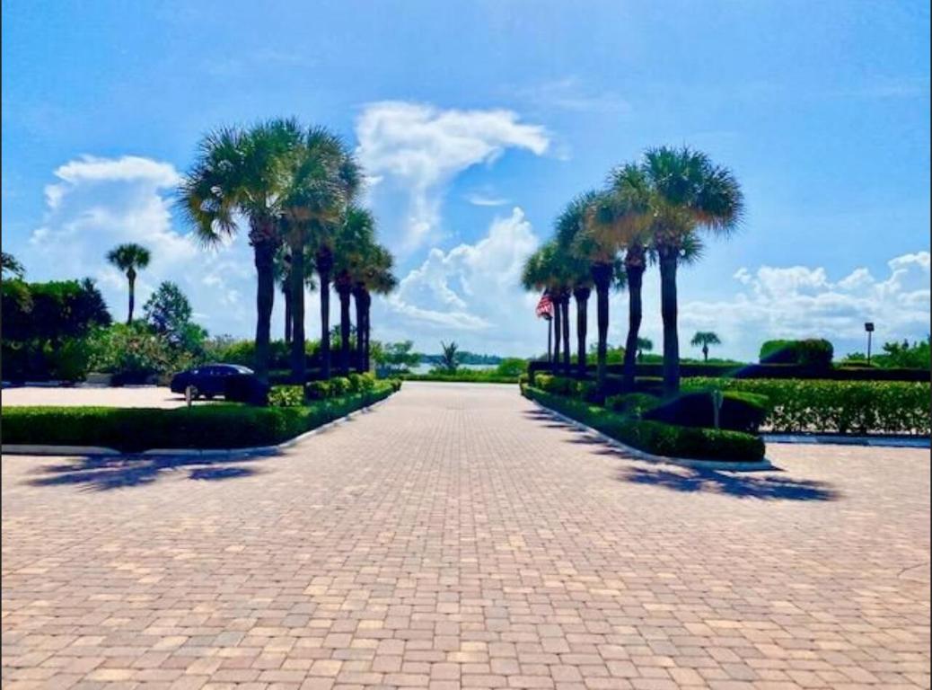 3440 S Ocean #S 208 Palm Beach, FL 33480