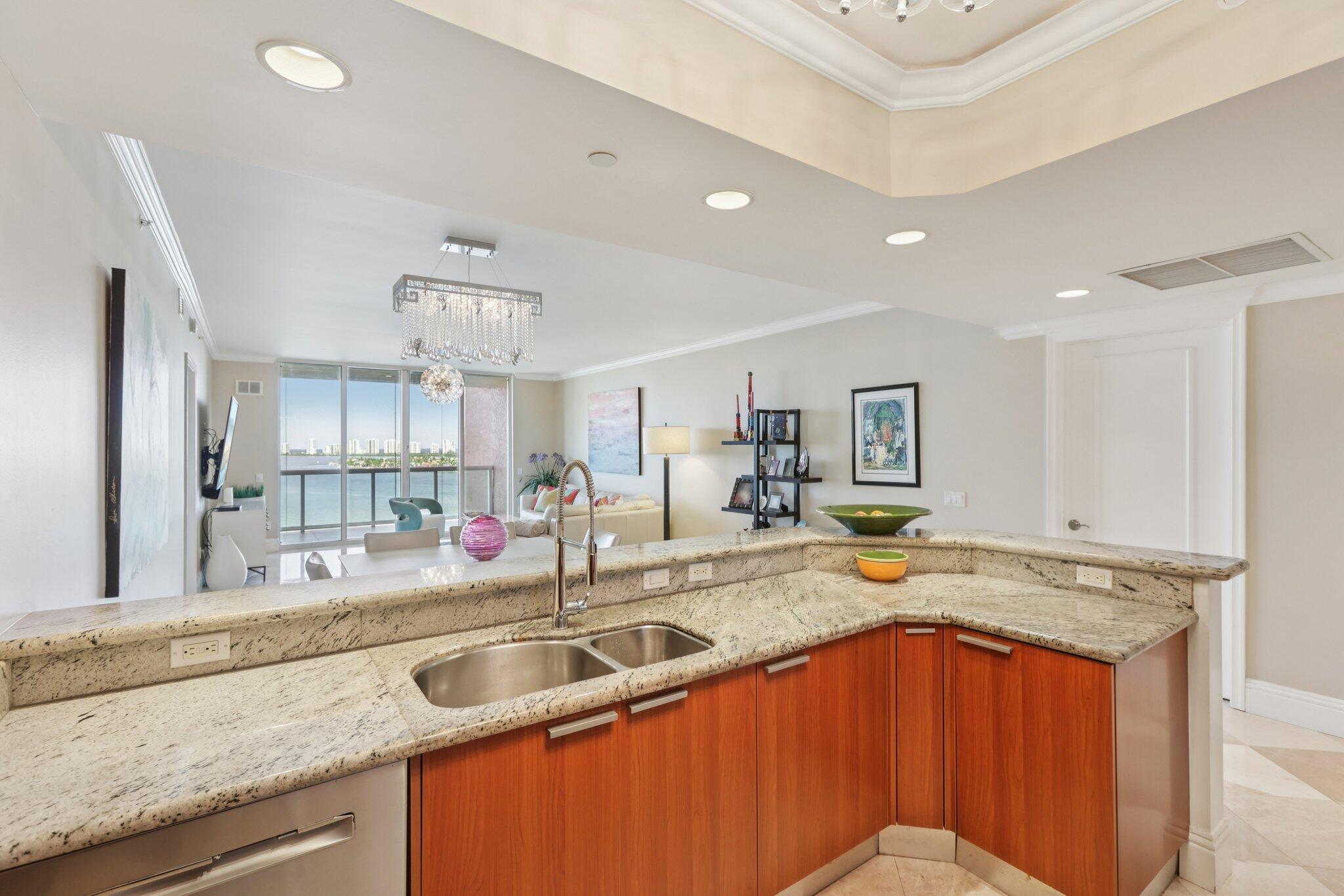 2650 Lake Shr #1404 Riviera Beach, FL 33404