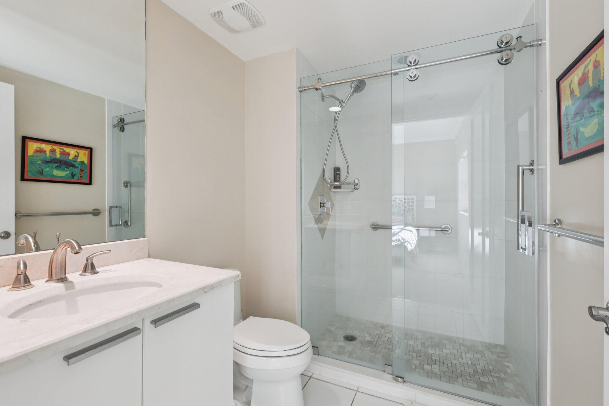 2650 Lake Shr #1404 Riviera Beach, FL 33404