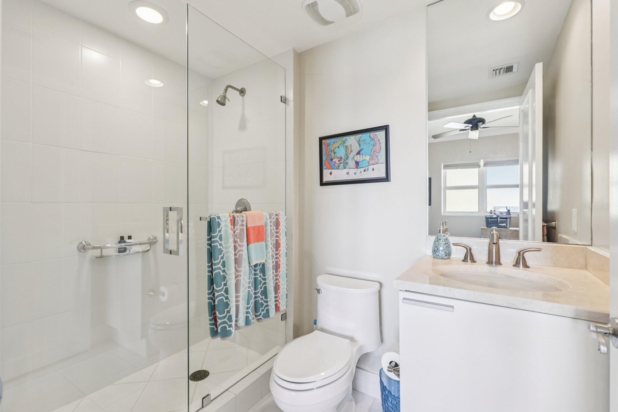 2650 Lake Shr #1404 Riviera Beach, FL 33404