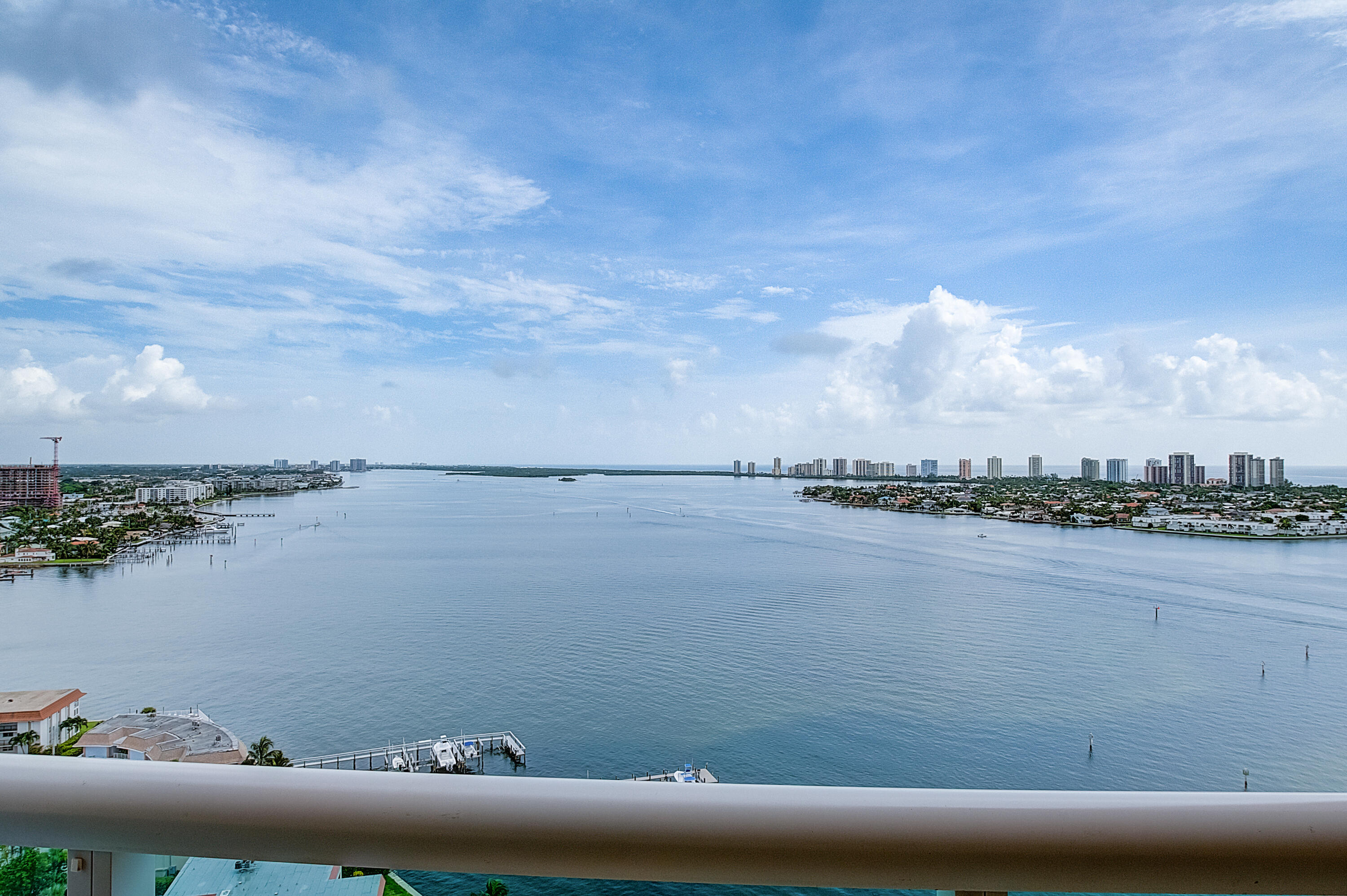 2650 Lake Shr #1404 Riviera Beach, FL 33404