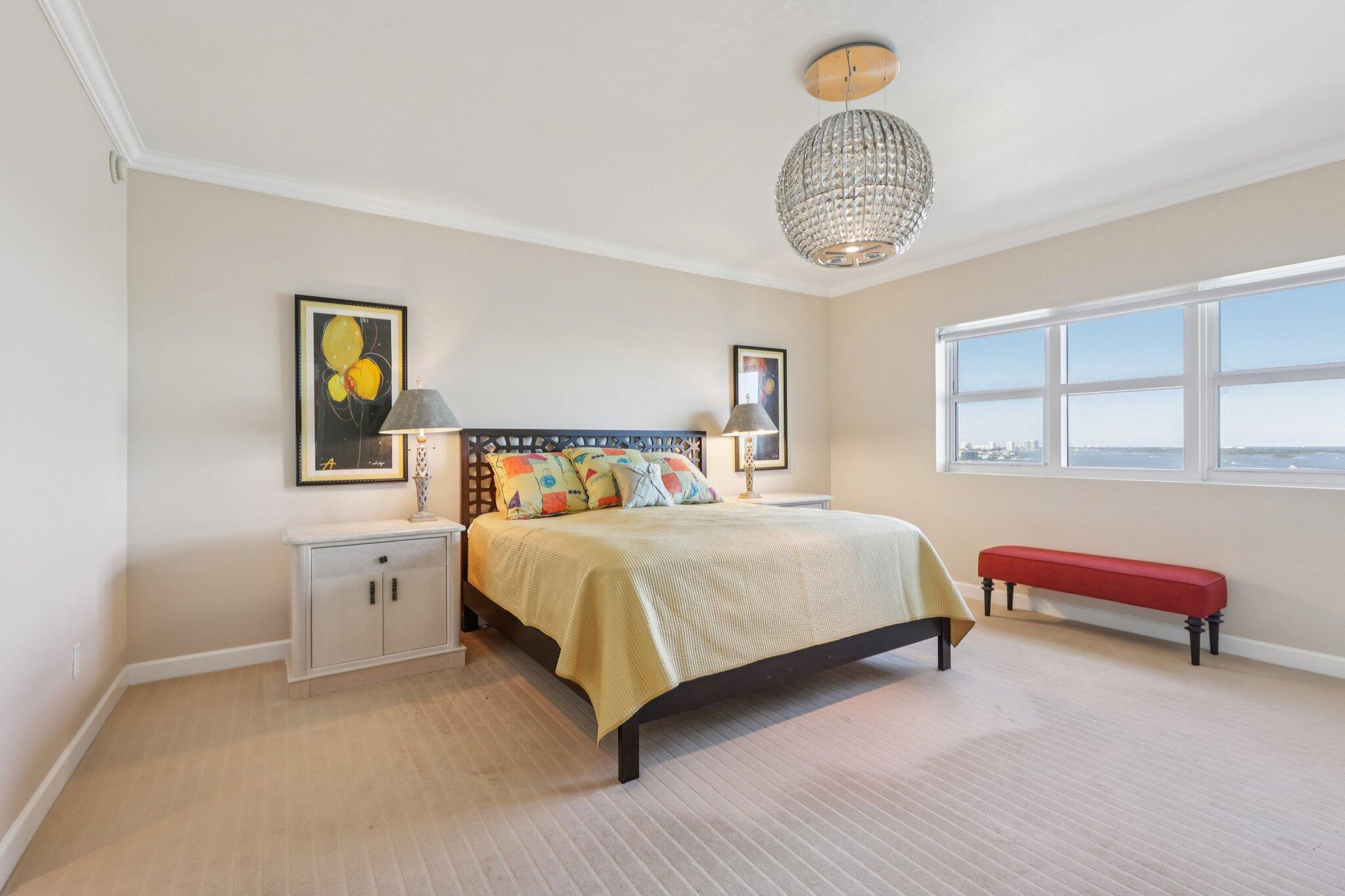 2650 Lake Shr #1404 Riviera Beach, FL 33404