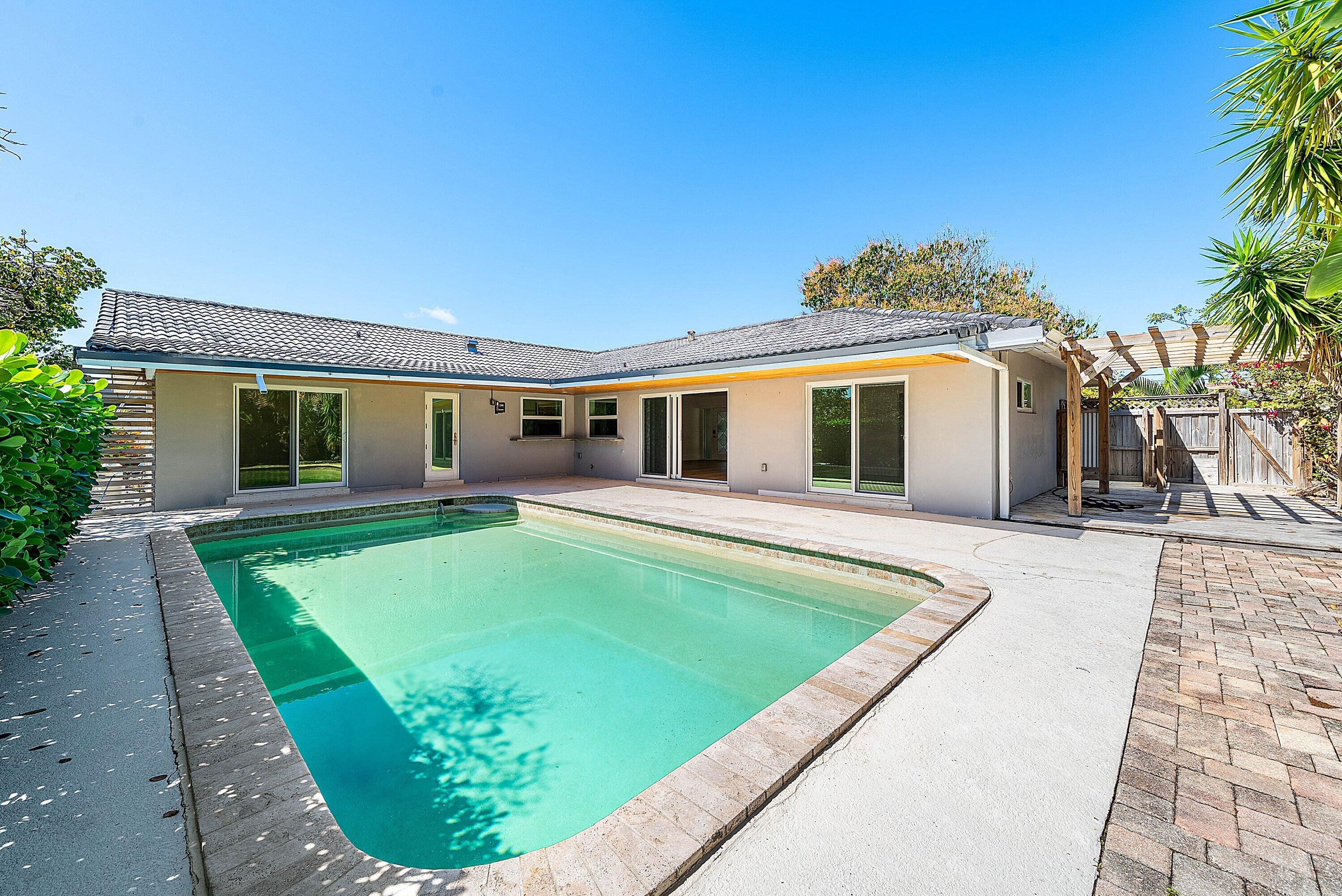 784 Dover Boca Raton, FL 33487