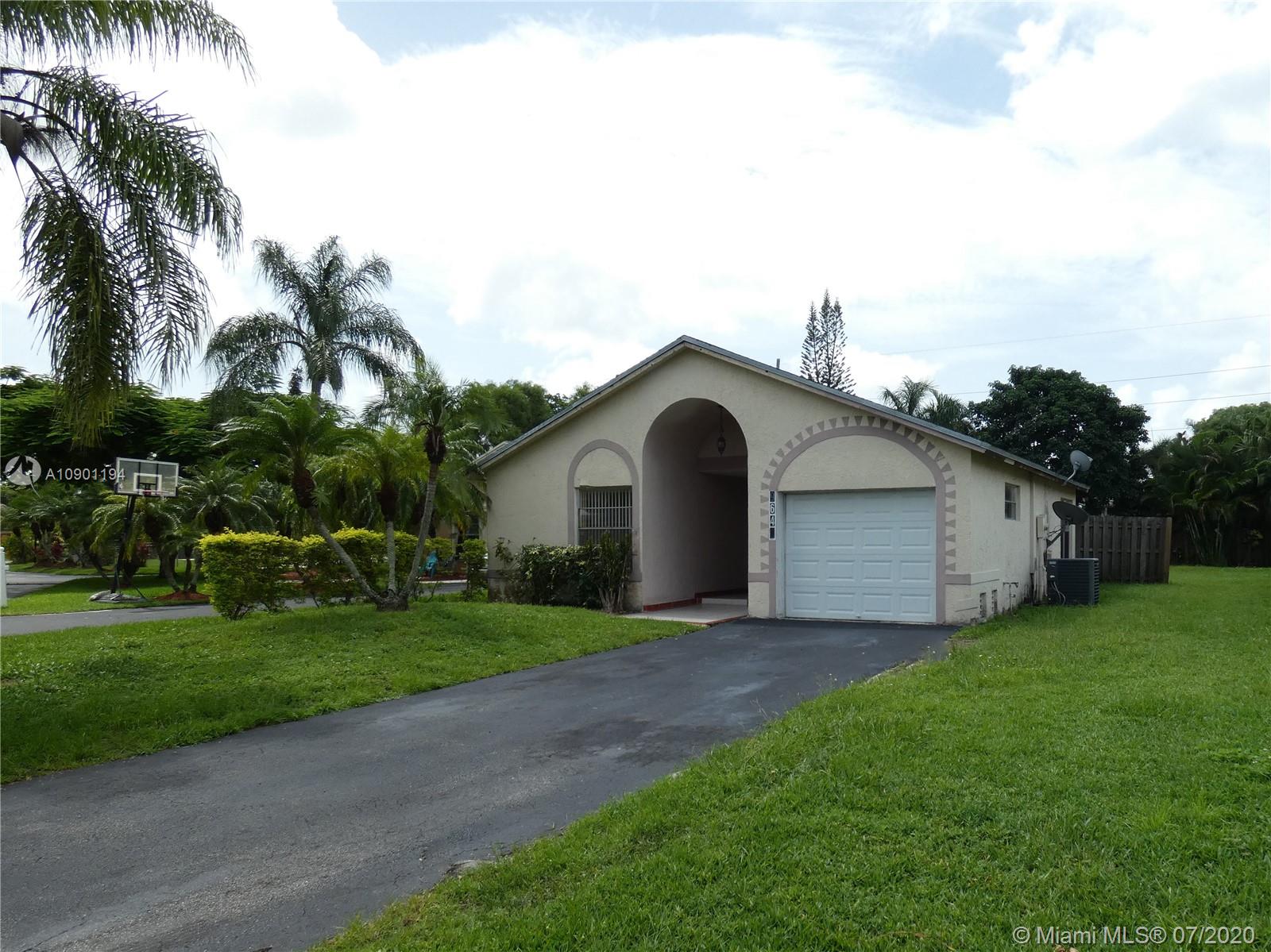9642 NW 45th St