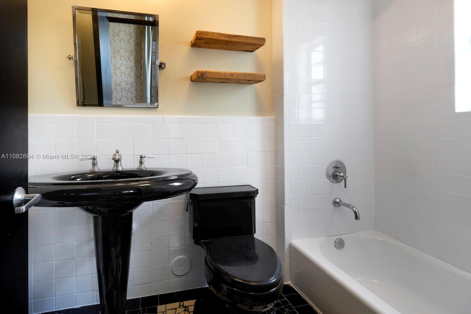 image The Gramercy Condo12
