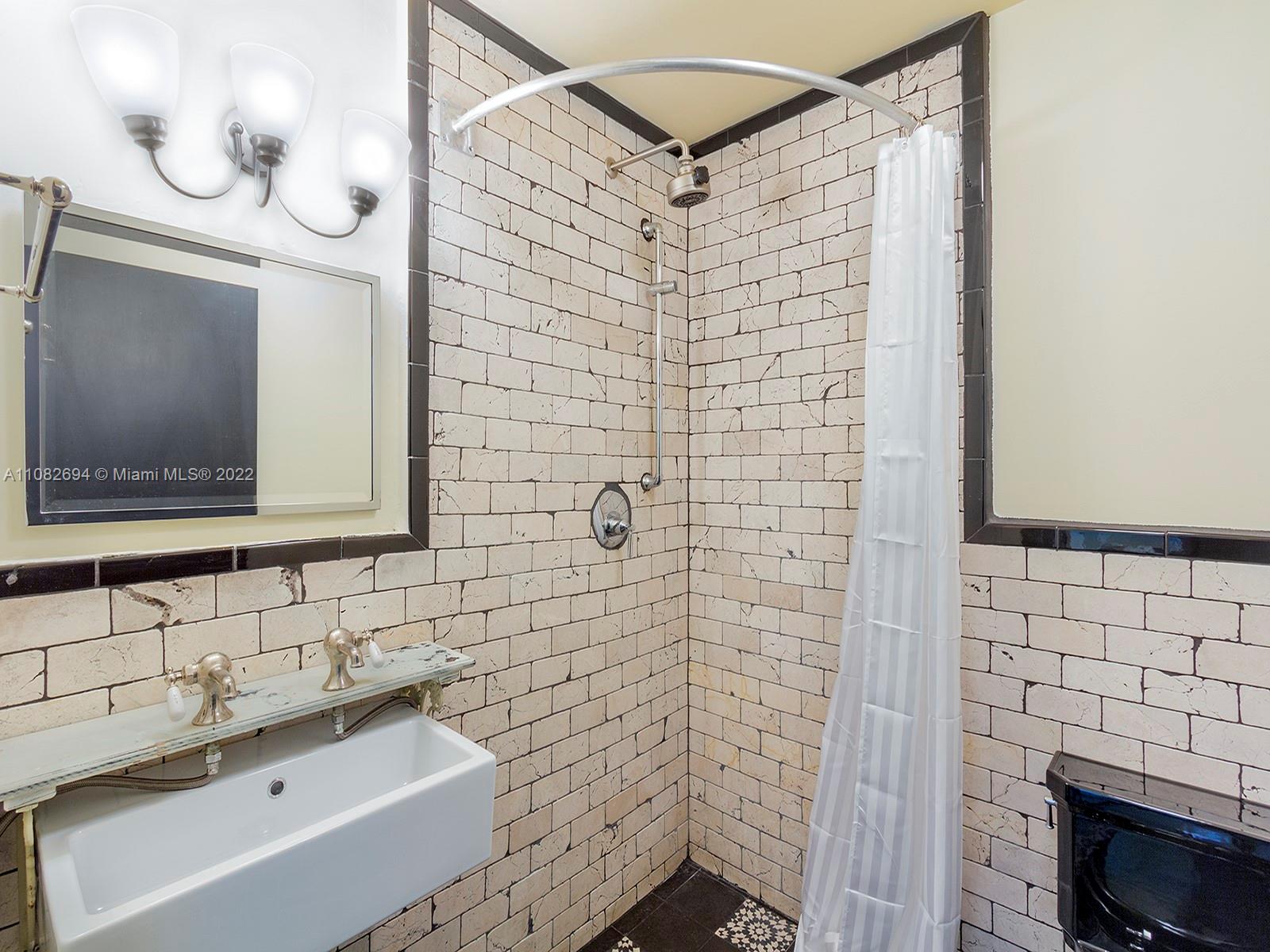 image The Gramercy Condo15