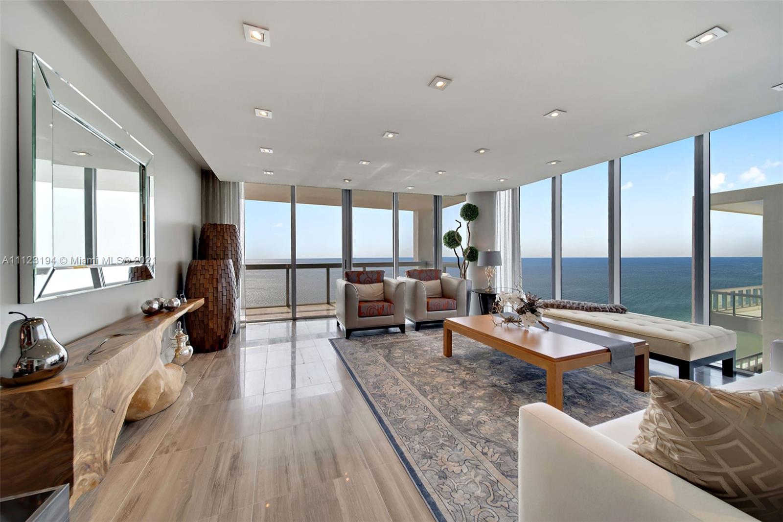 image The Carillon Hotel & Spa North Tower1