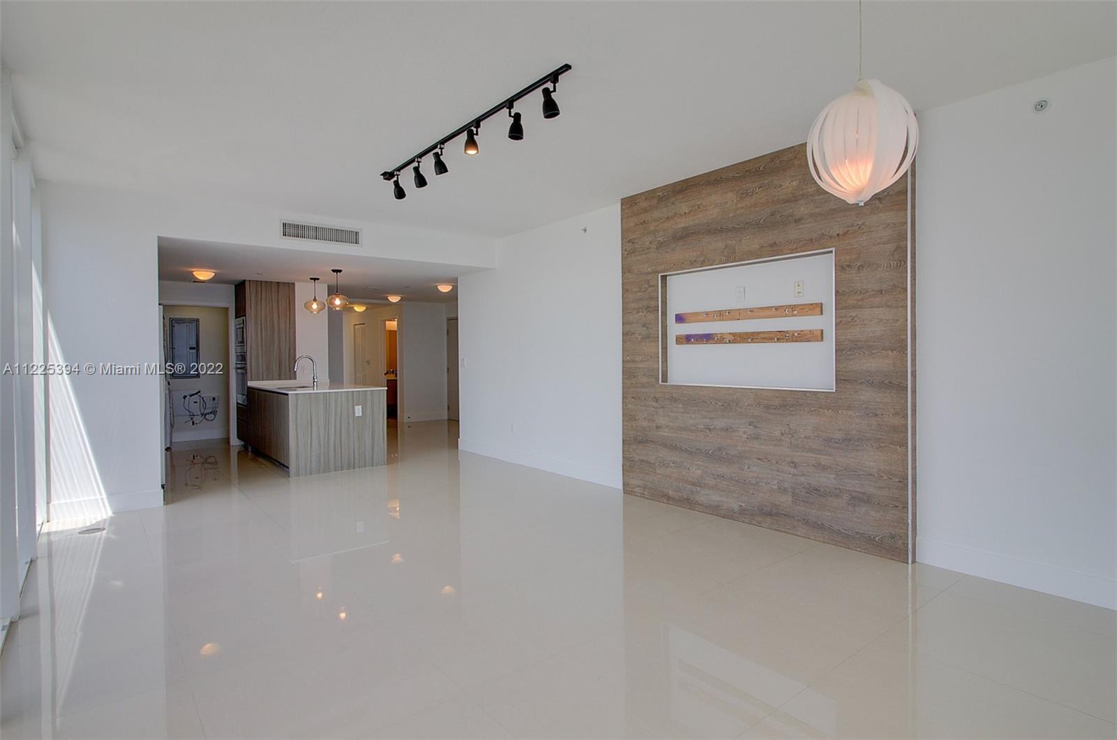 image Bay House15