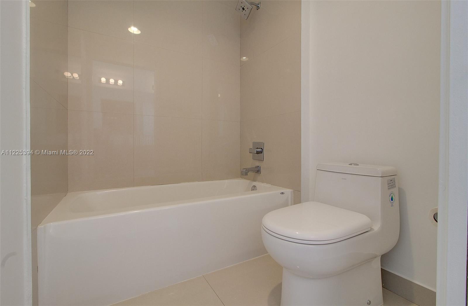 image Bay House31