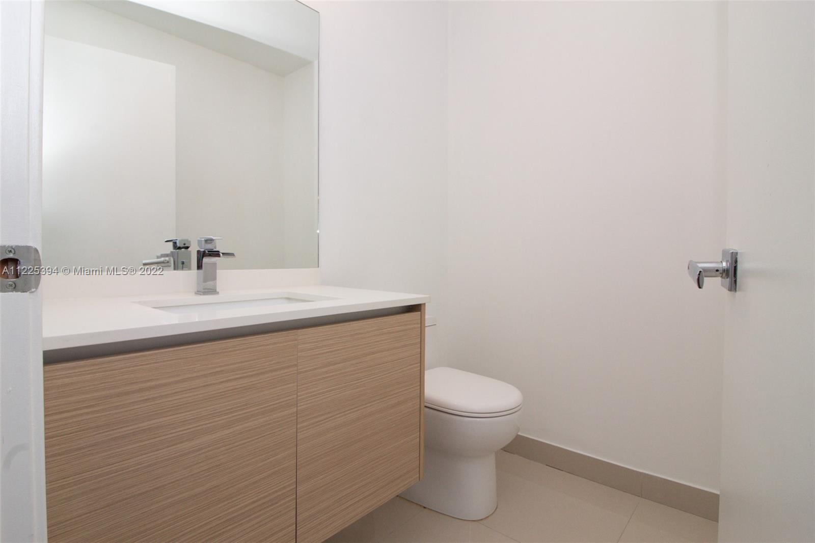 image Bay House32