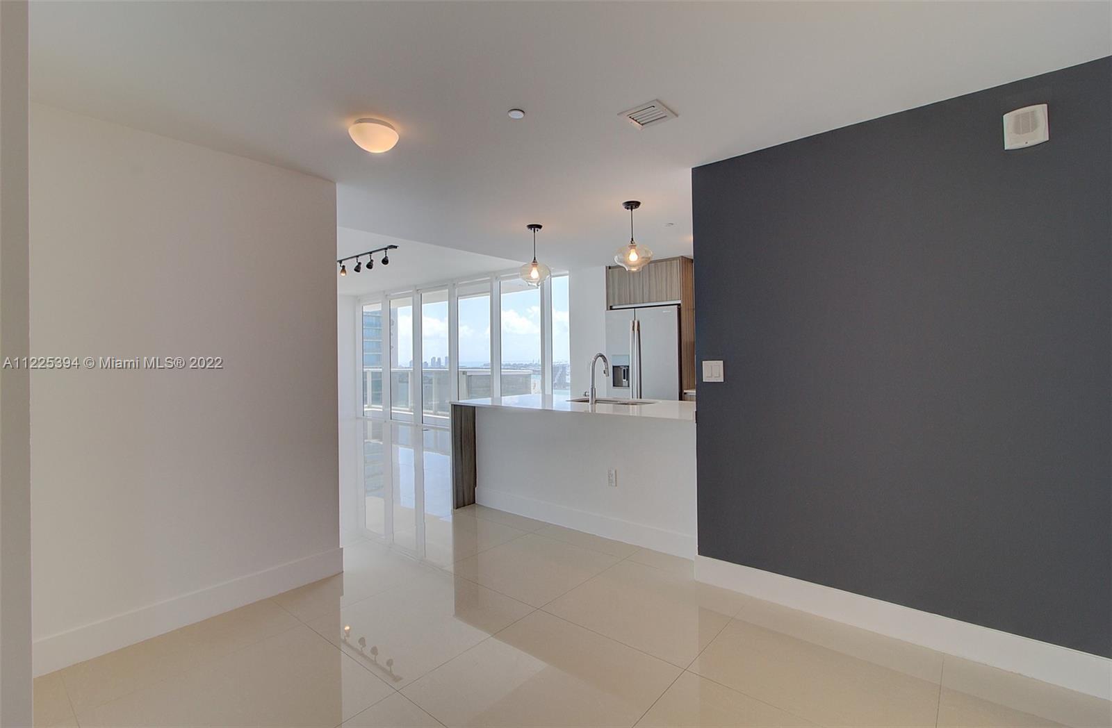 image Bay House4