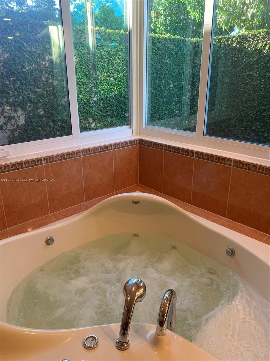 7625 SW 75th Ave Miami, FL 33143