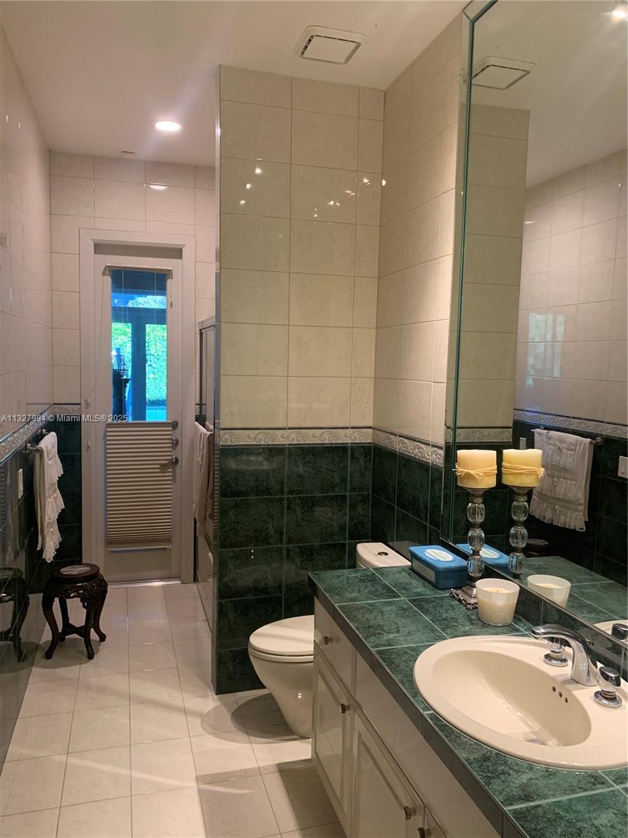 7625 SW 75th Ave Miami, FL 33143