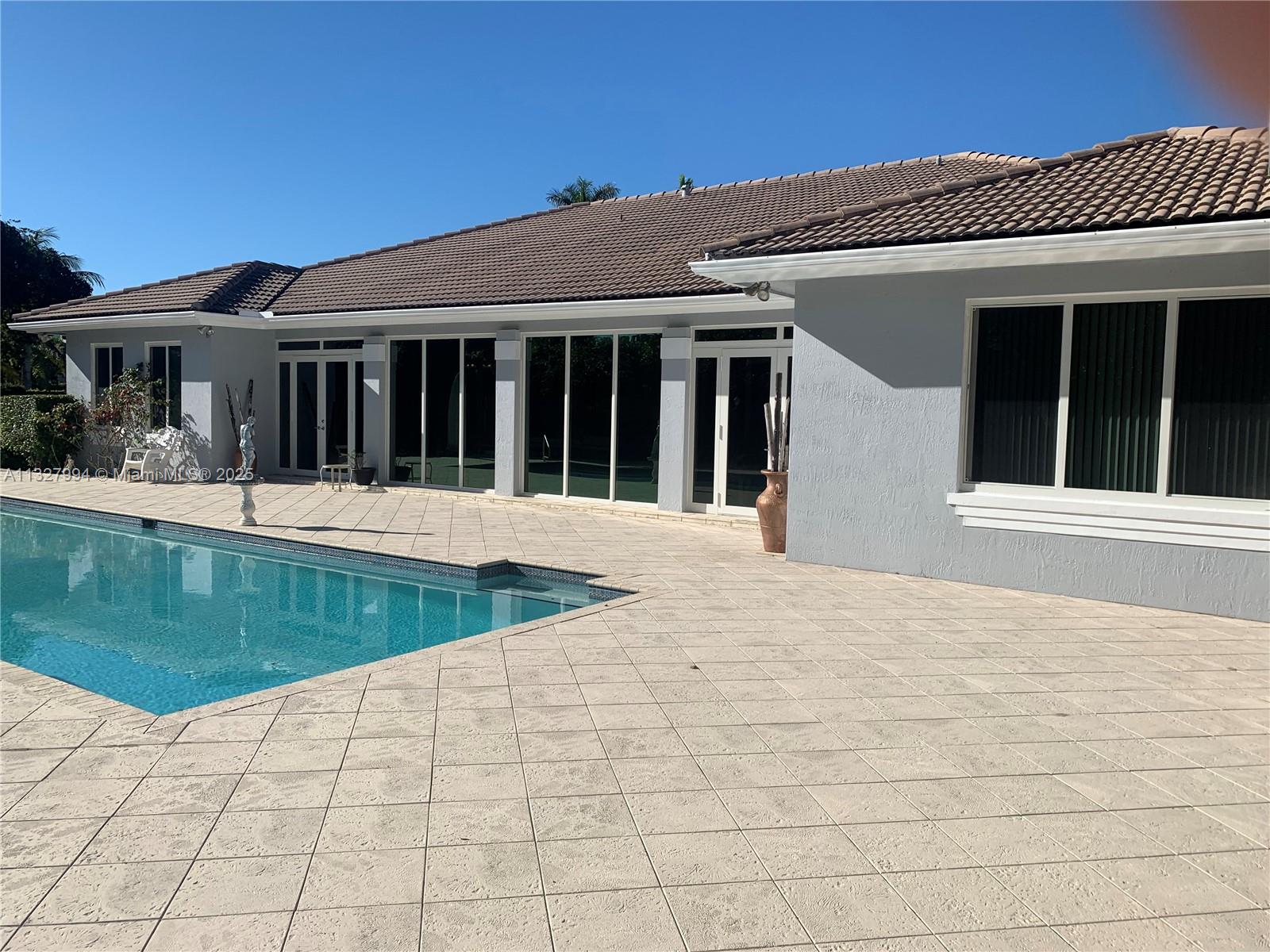 7625 SW 75th Ave Miami, FL 33143