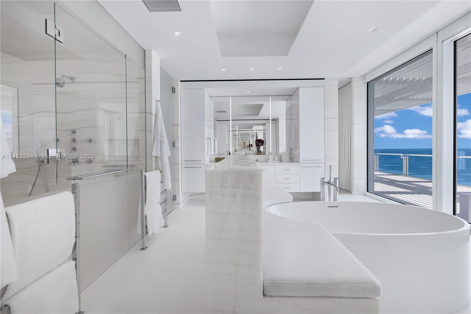 image The Surf Club Four Seasons14