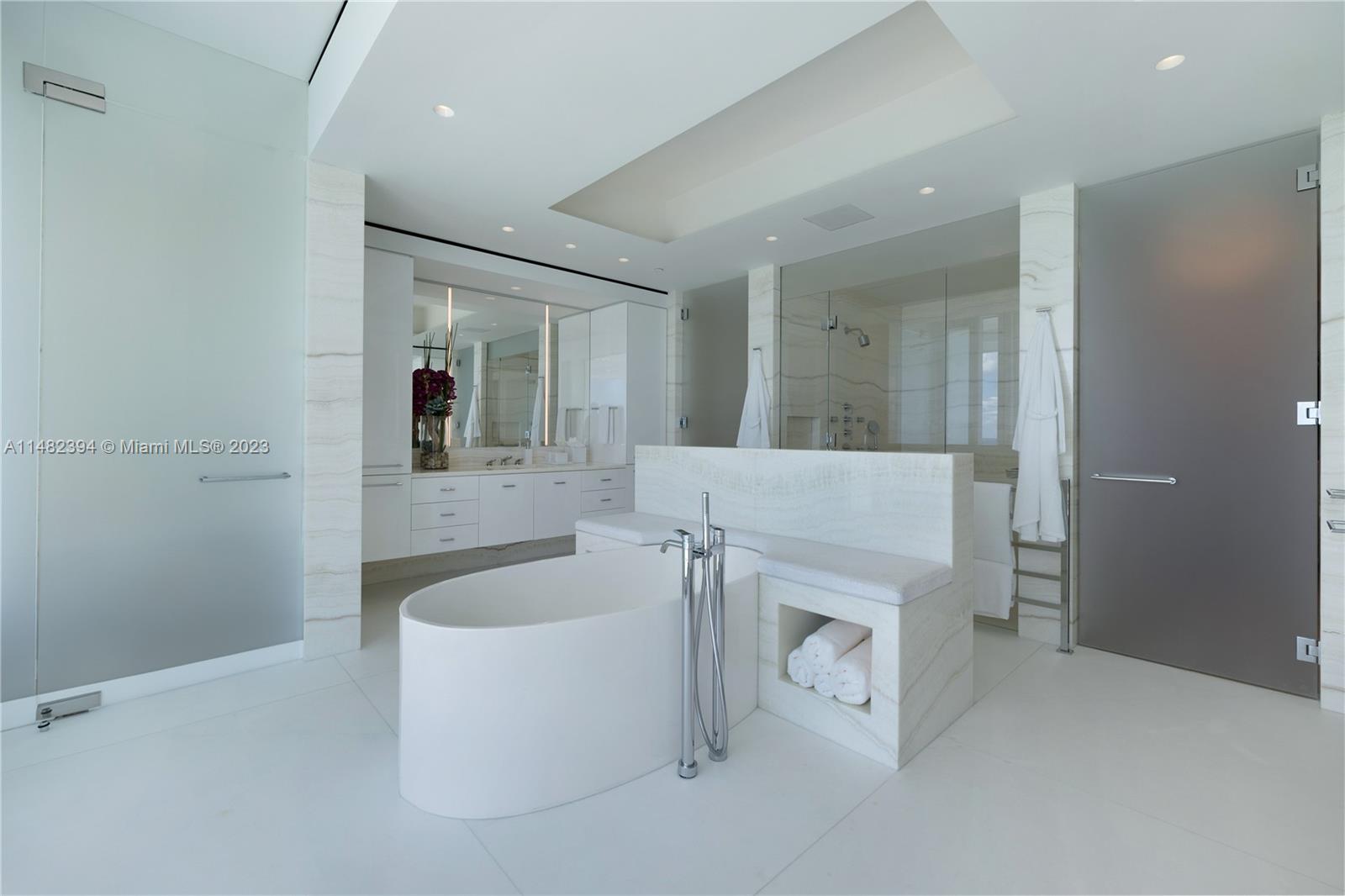 image The Surf Club Four Seasons16