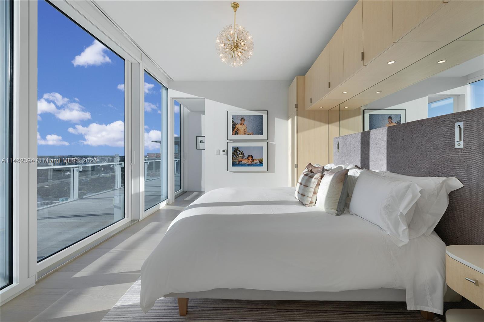 image The Surf Club Four Seasons23