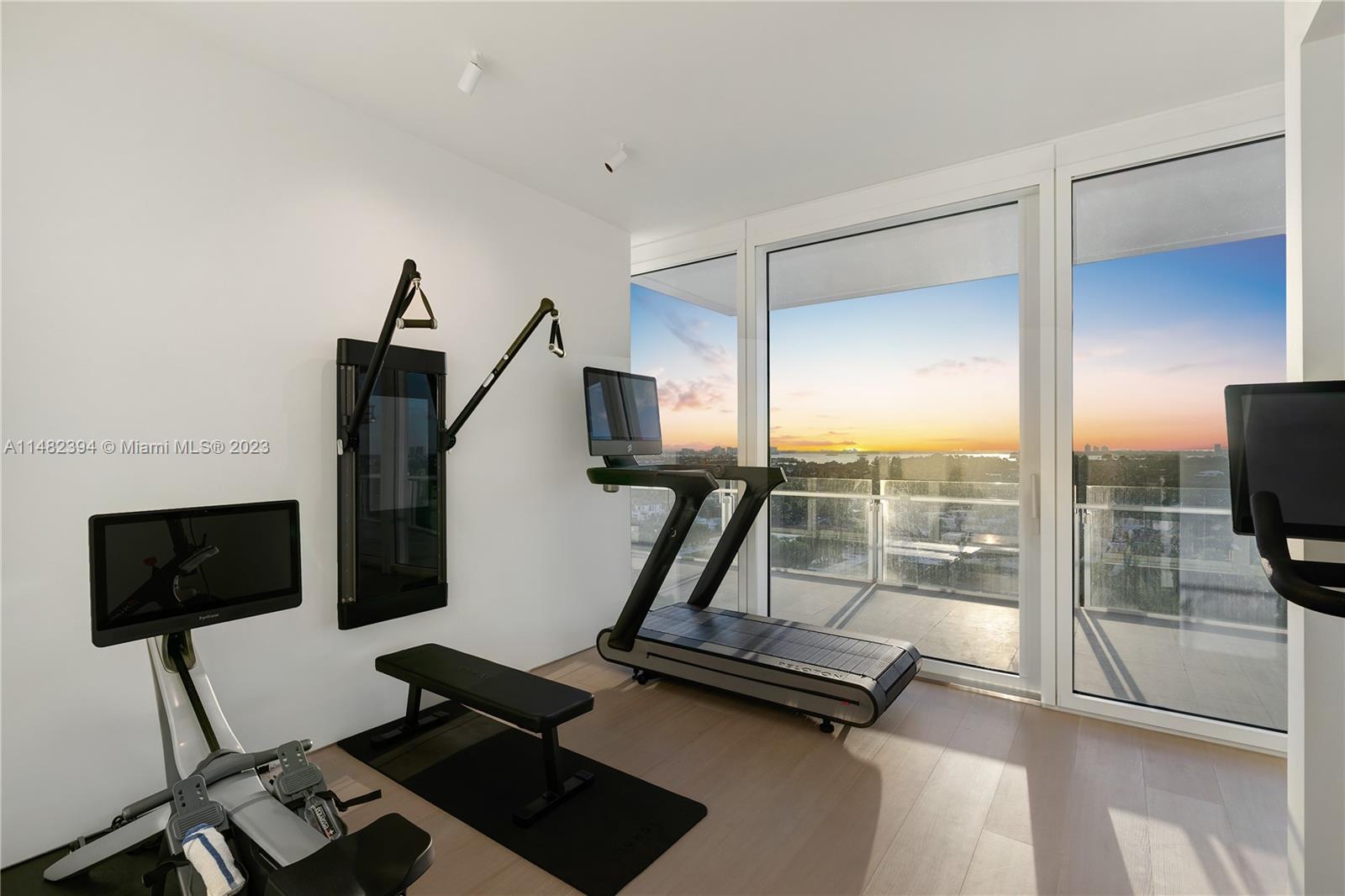 image The Surf Club Four Seasons27