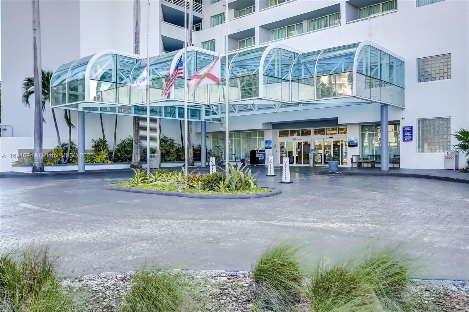 2670 E Sunrise Blvd #905 Fort Lauderdale, FL 33304 2670 E Sunrise Blvd #905 Fort Lauderdale, FL 33304