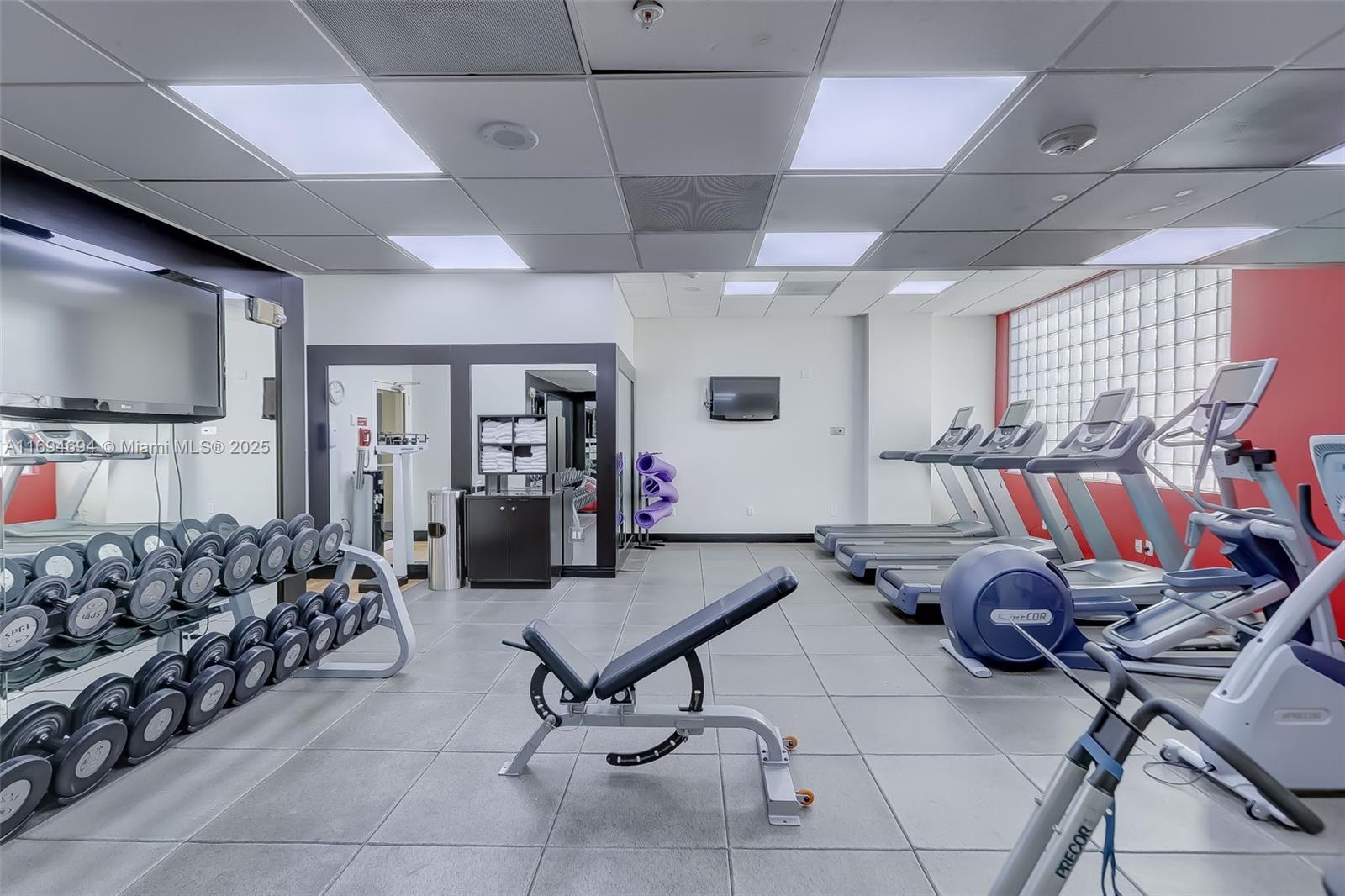 2670 E Sunrise Blvd #905 Fort Lauderdale, FL 33304 2670 E Sunrise Blvd #905 Fort Lauderdale, FL 33304