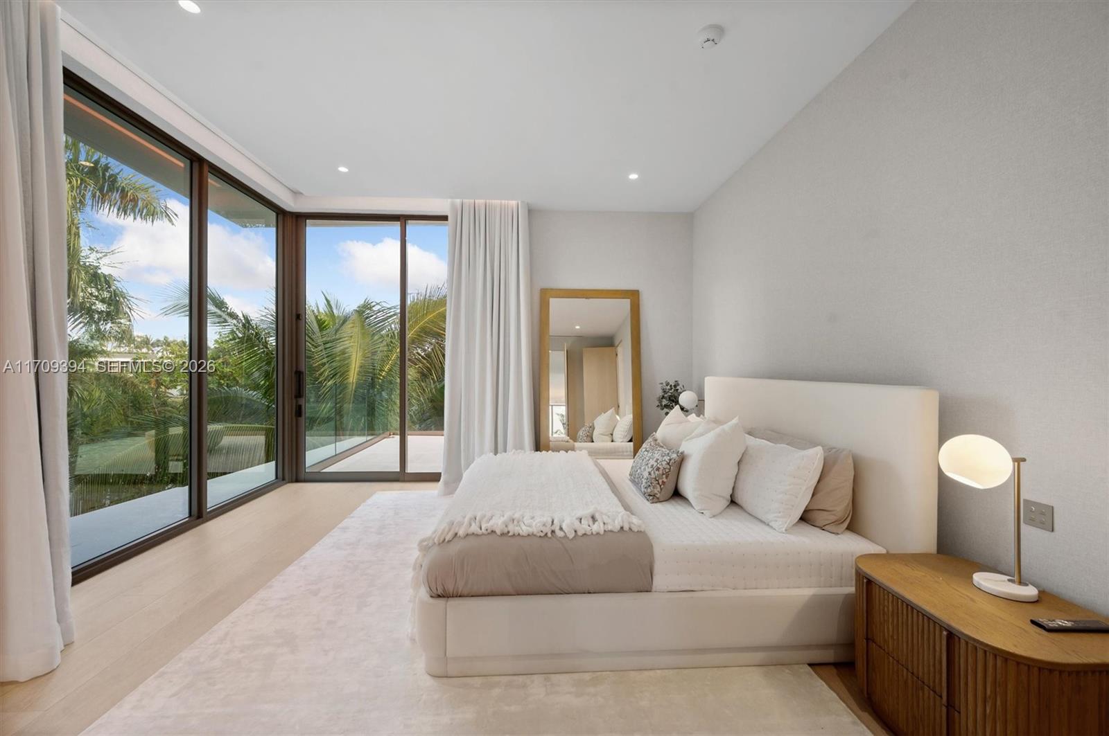 424 W Rivo Alto Dr Miami Beach, FL 33139