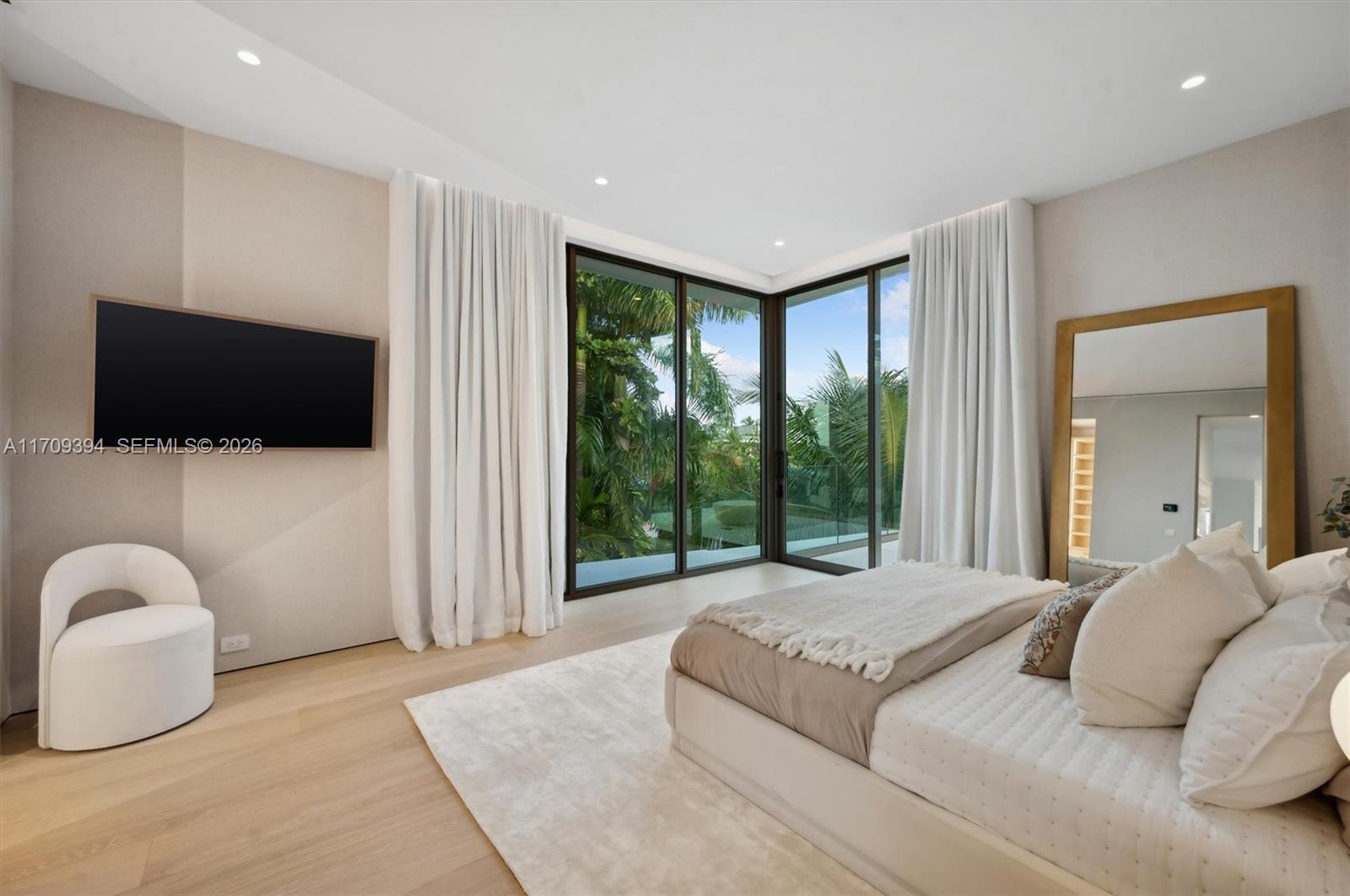 424 W Rivo Alto Dr Miami Beach, FL 33139