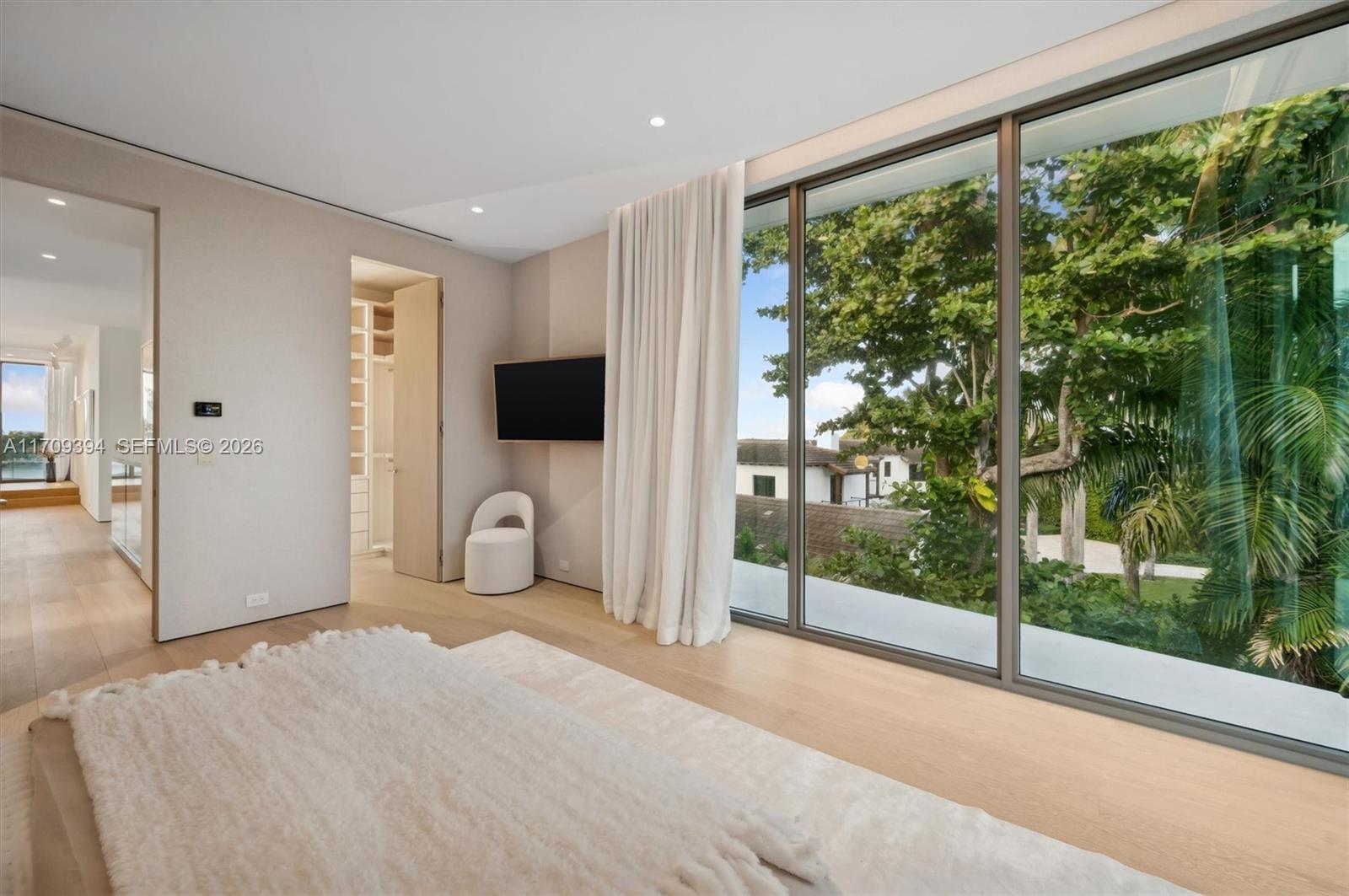 424 W Rivo Alto Dr Miami Beach, FL 33139