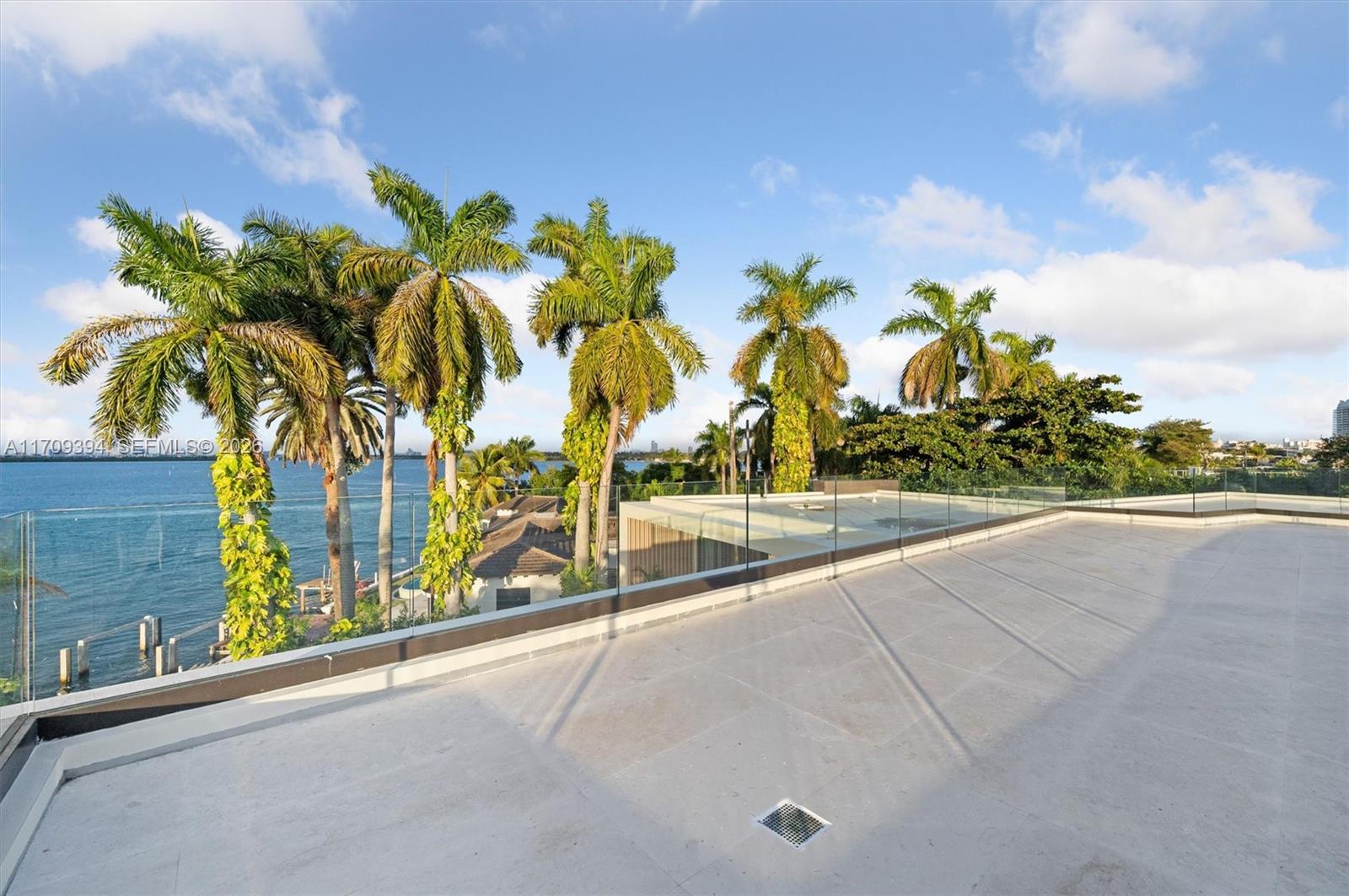 424 W Rivo Alto Dr Miami Beach, FL 33139