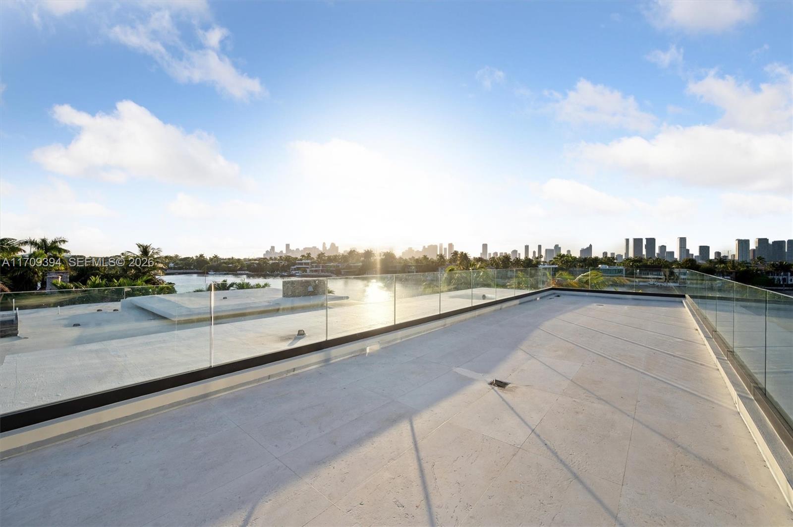 424 W Rivo Alto Dr Miami Beach, FL 33139