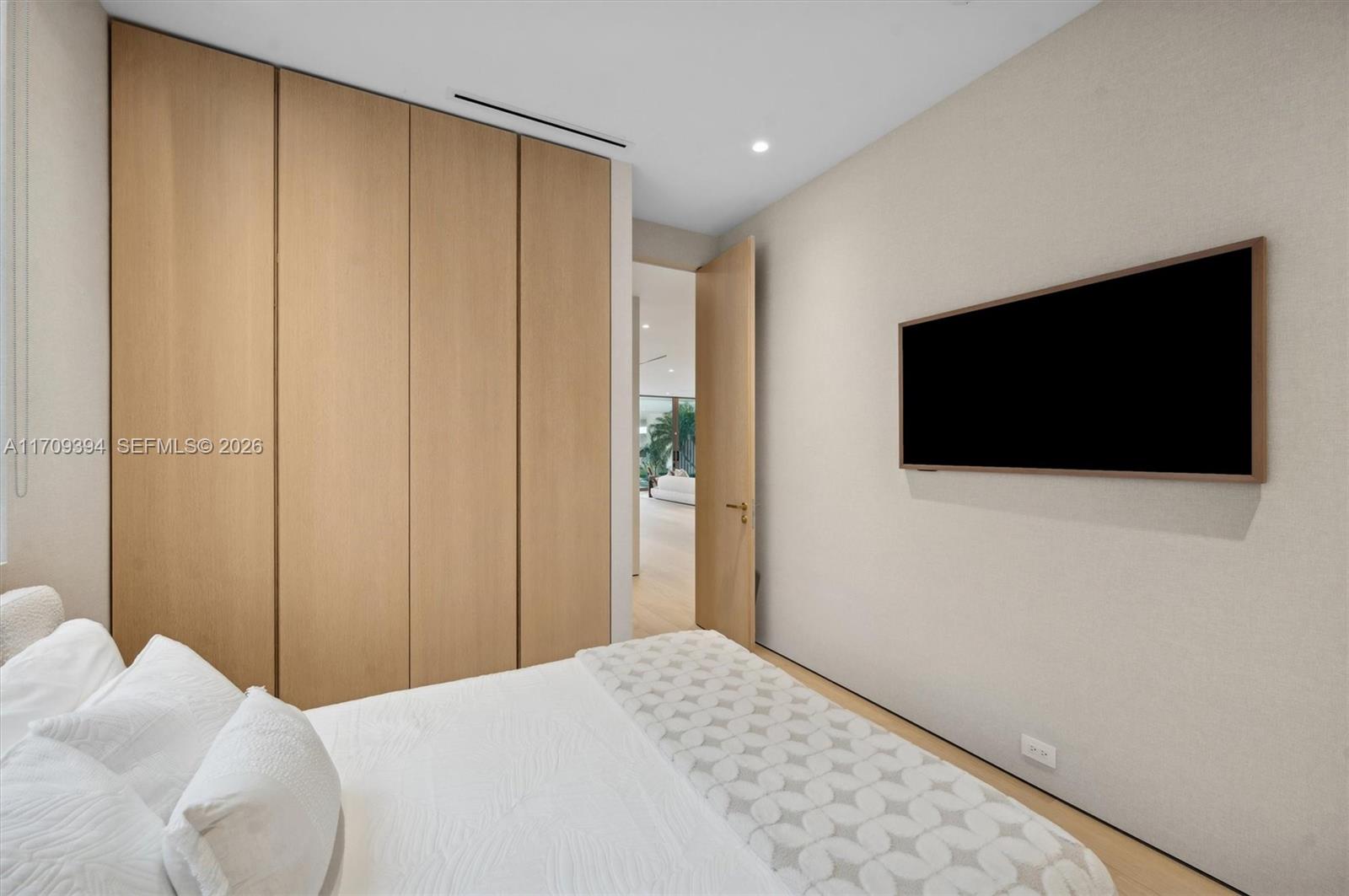 424 W Rivo Alto Dr Miami Beach, FL 33139