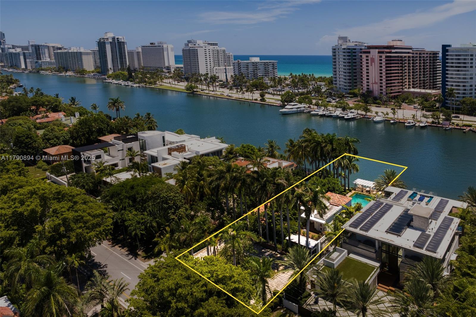 5215 Pine Tree Dr Miami Beach, FL 33140