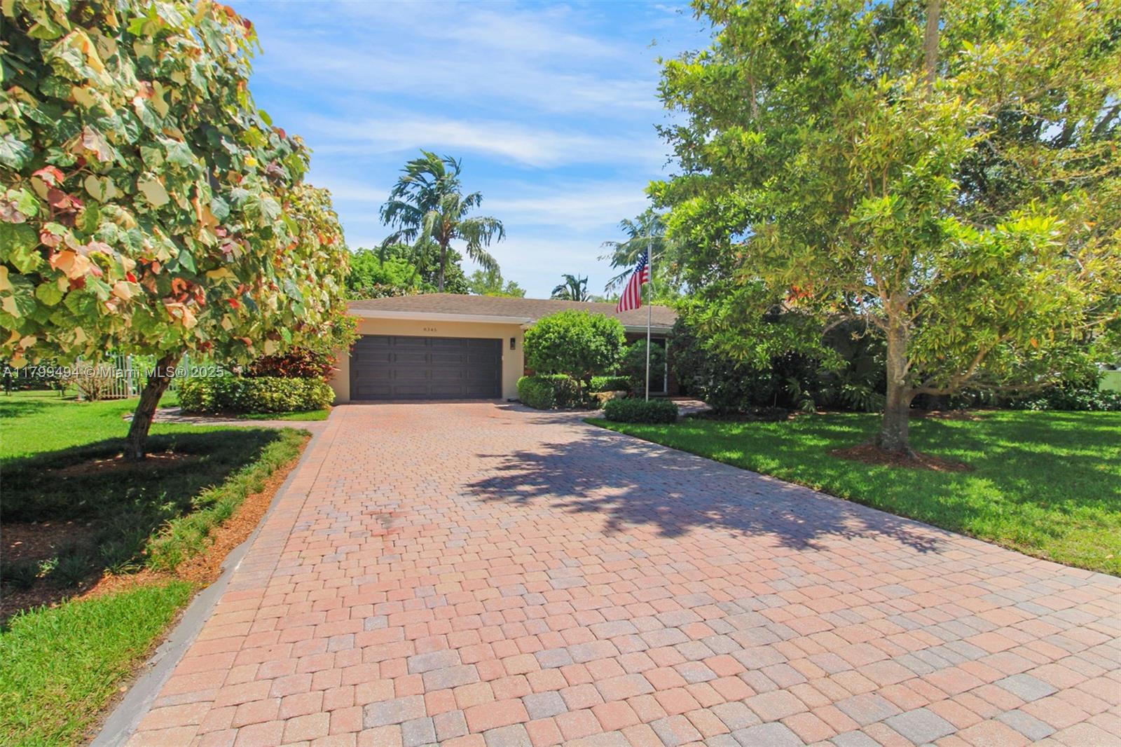 8345 SW 143rd St,Palmetto Bay, FL 33158