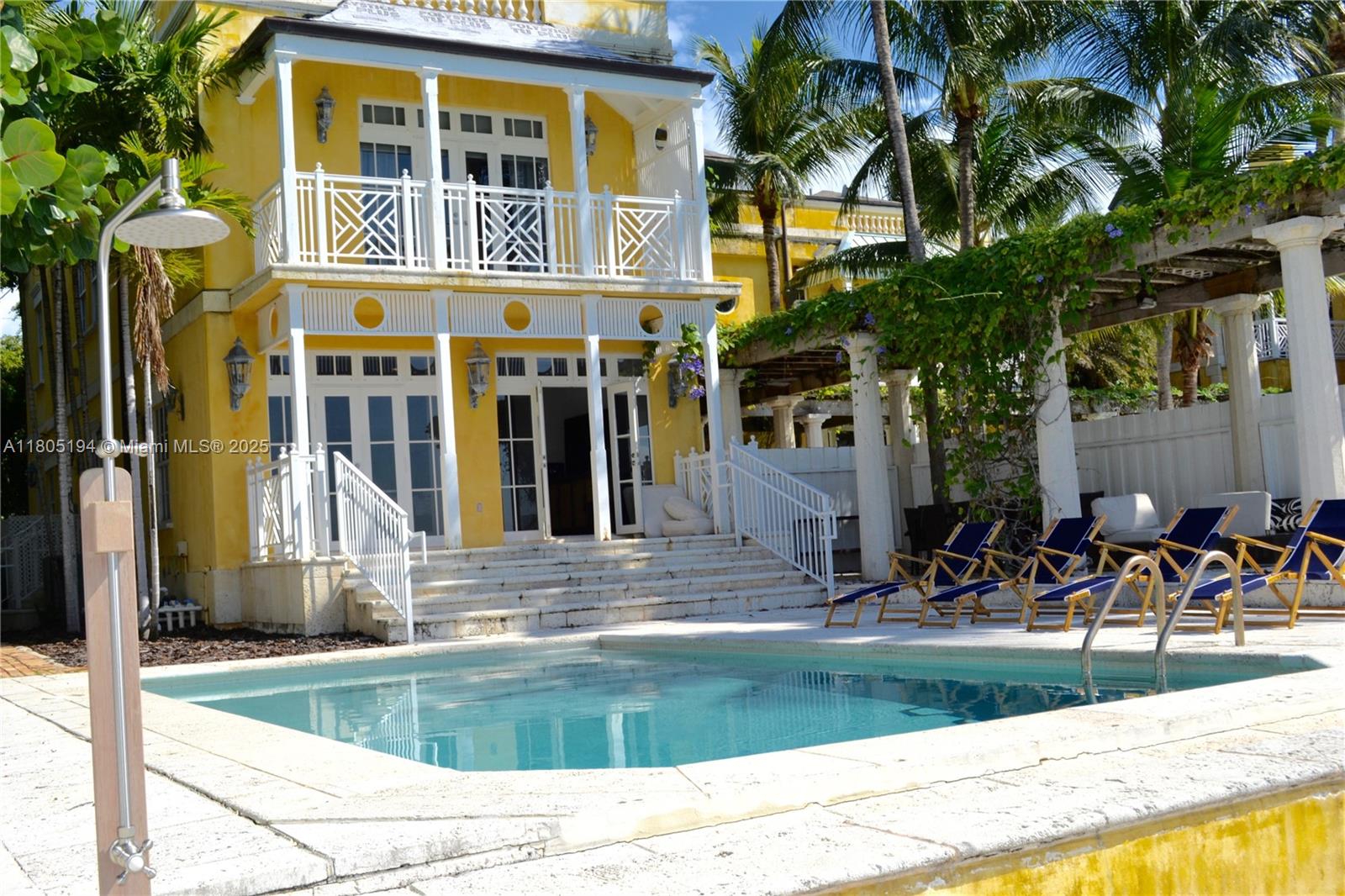 710 S Mashta Dr Key Biscayne, FL 33149 710 S Mashta Dr Key Biscayne, FL 33149