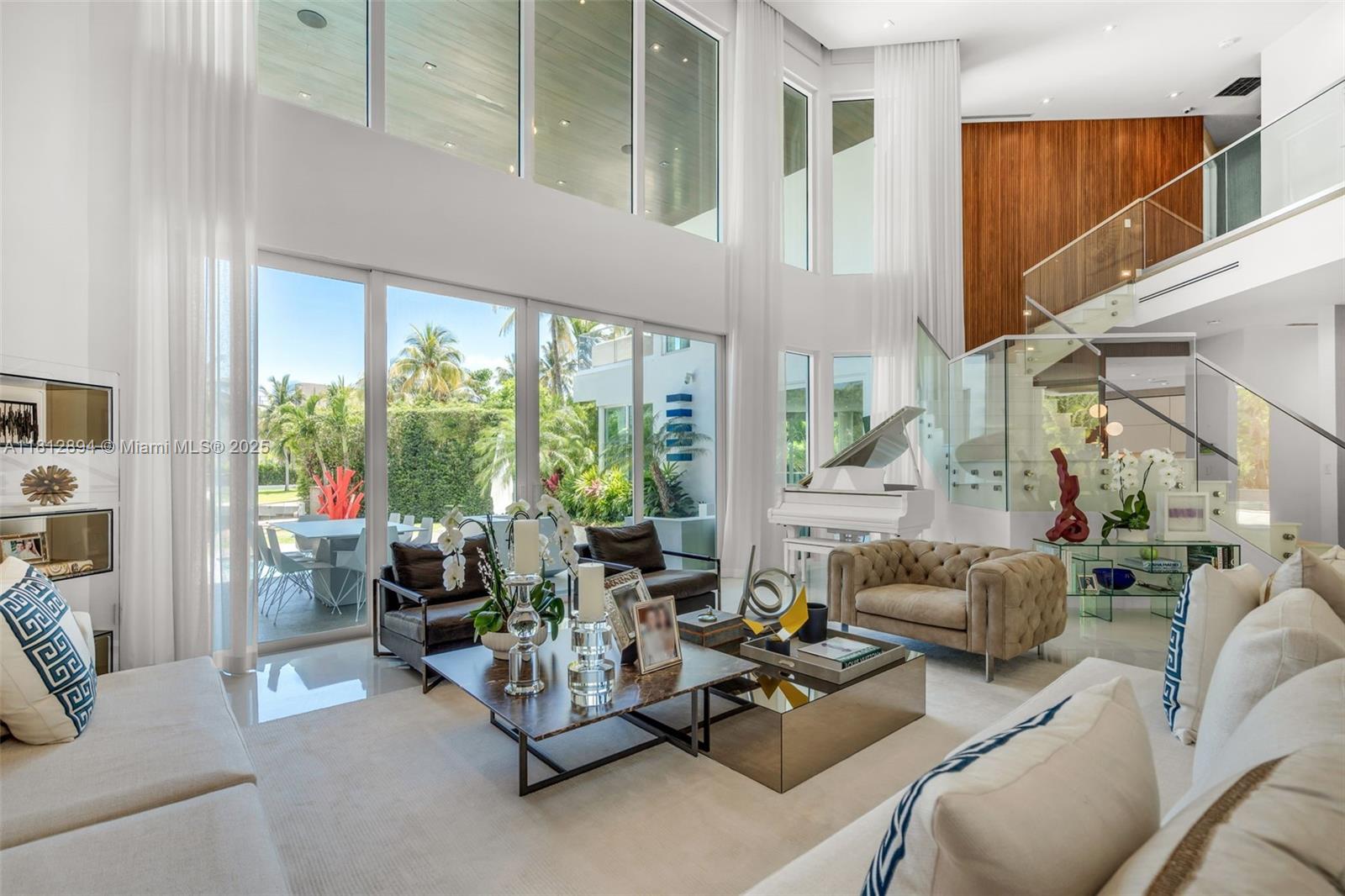 420 Island Dr Key Biscayne, FL 33149 420 Island Dr Key Biscayne, FL 33149