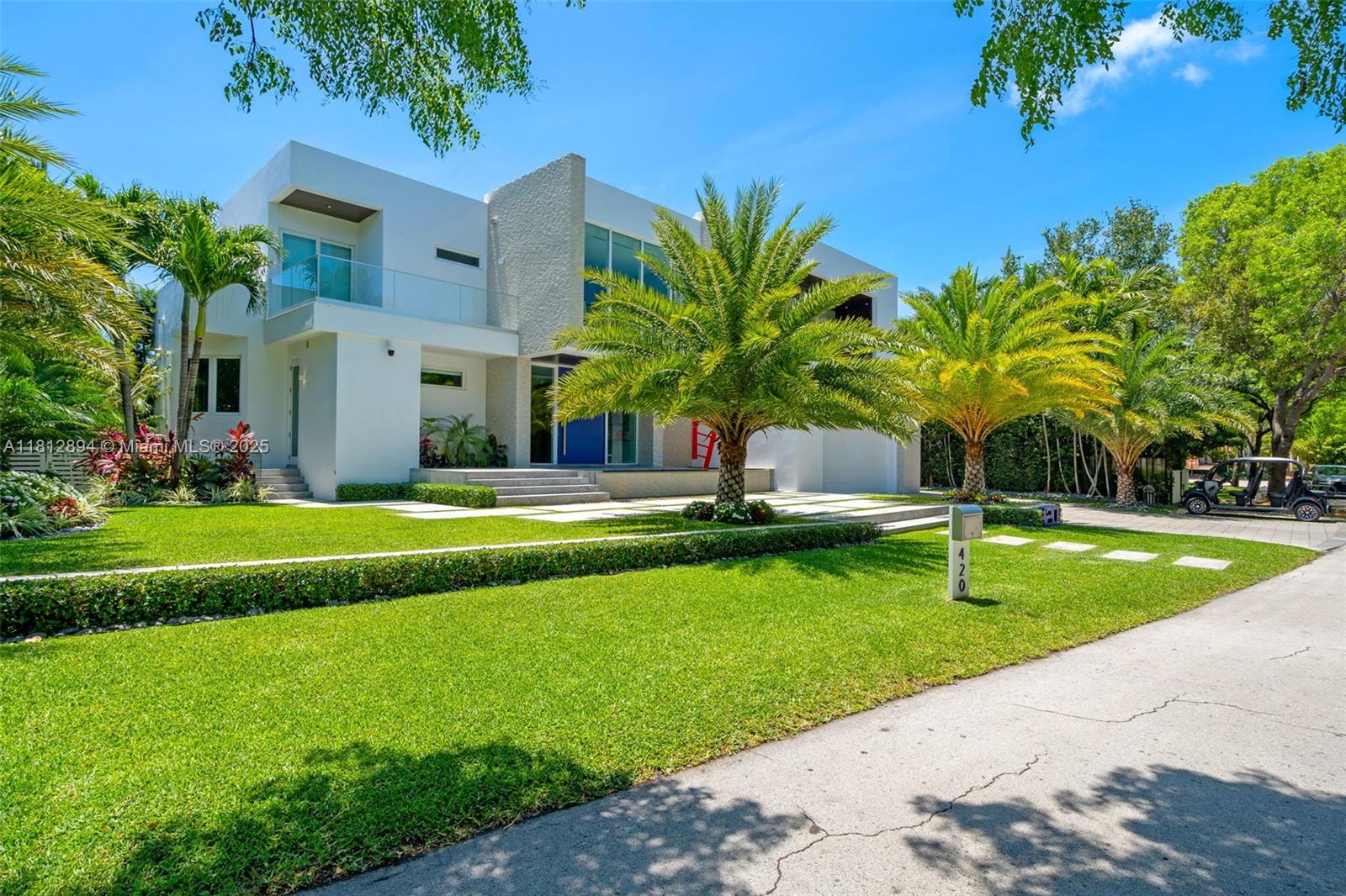 420 Island Dr Key Biscayne, FL 33149 420 Island Dr Key Biscayne, FL 33149