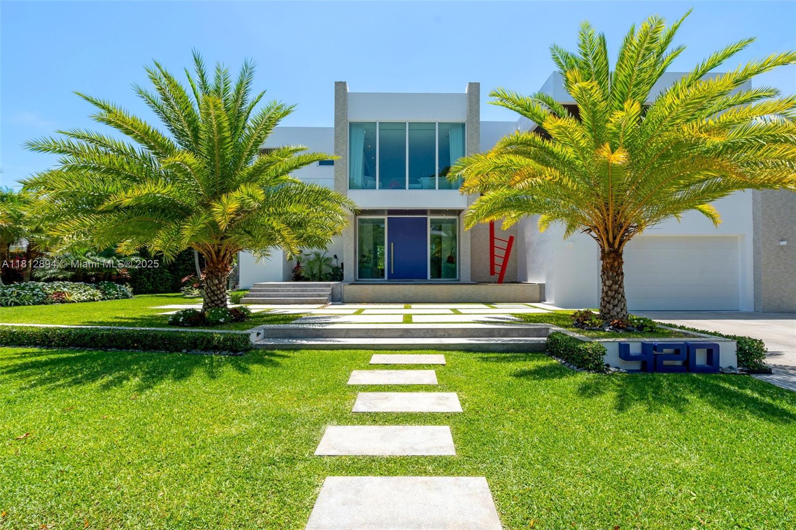 420 Island Dr Key Biscayne, FL 33149 420 Island Dr Key Biscayne, FL 33149