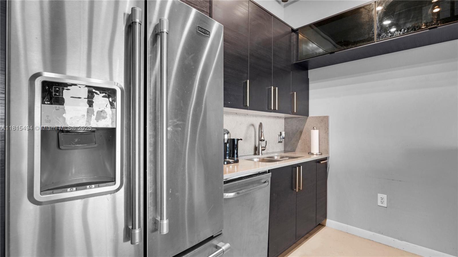 image Neo Lofts Condo9