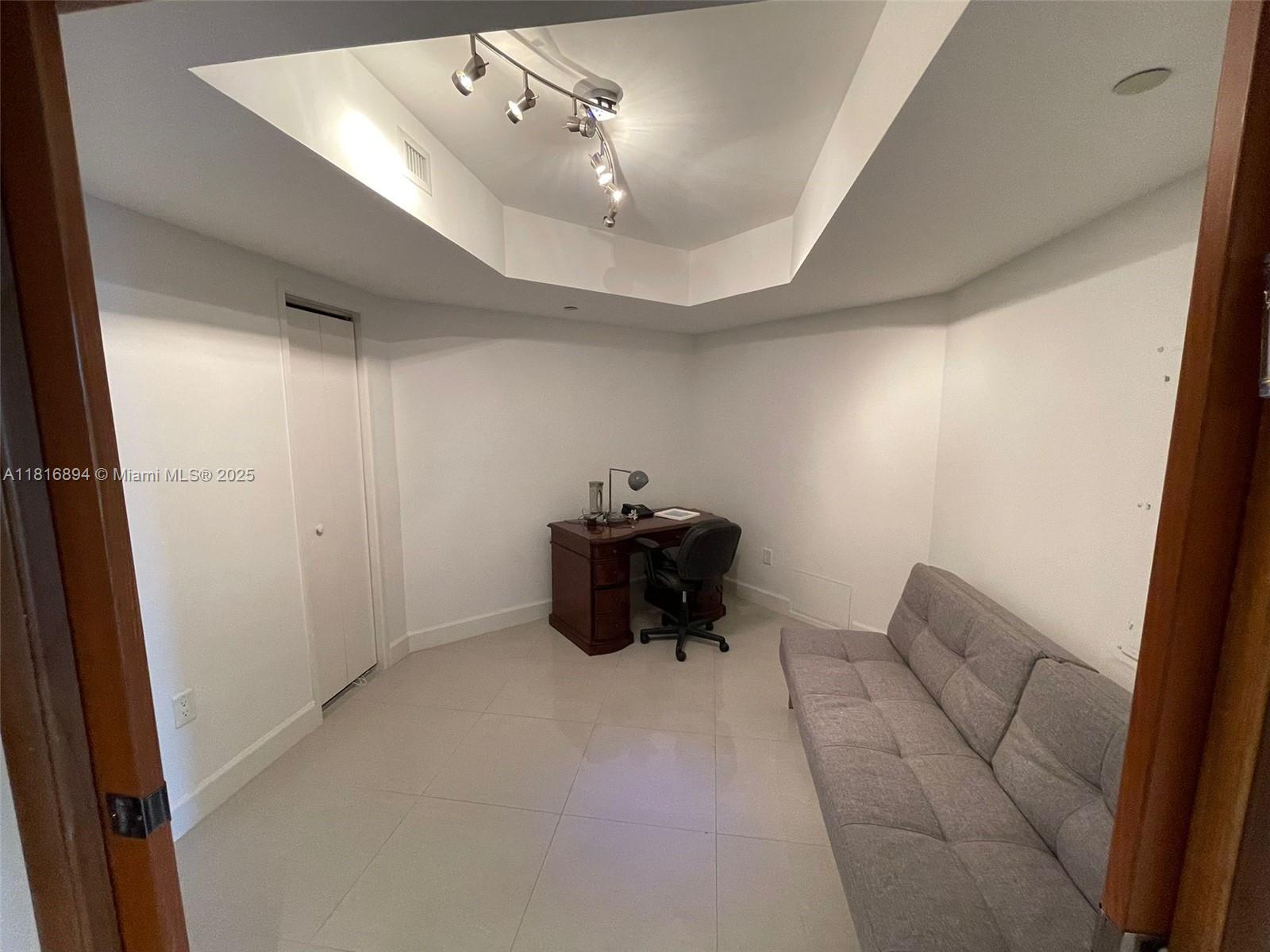 image Azure Condominium12