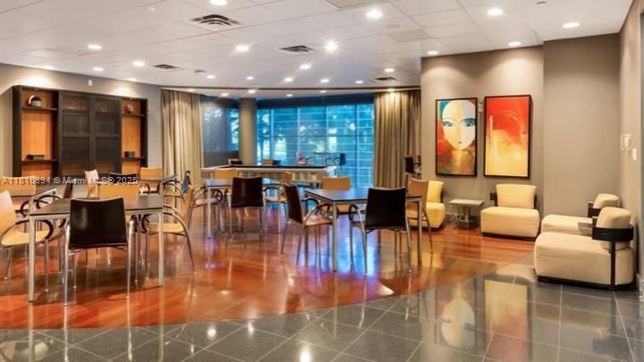 image Azure Condominium19