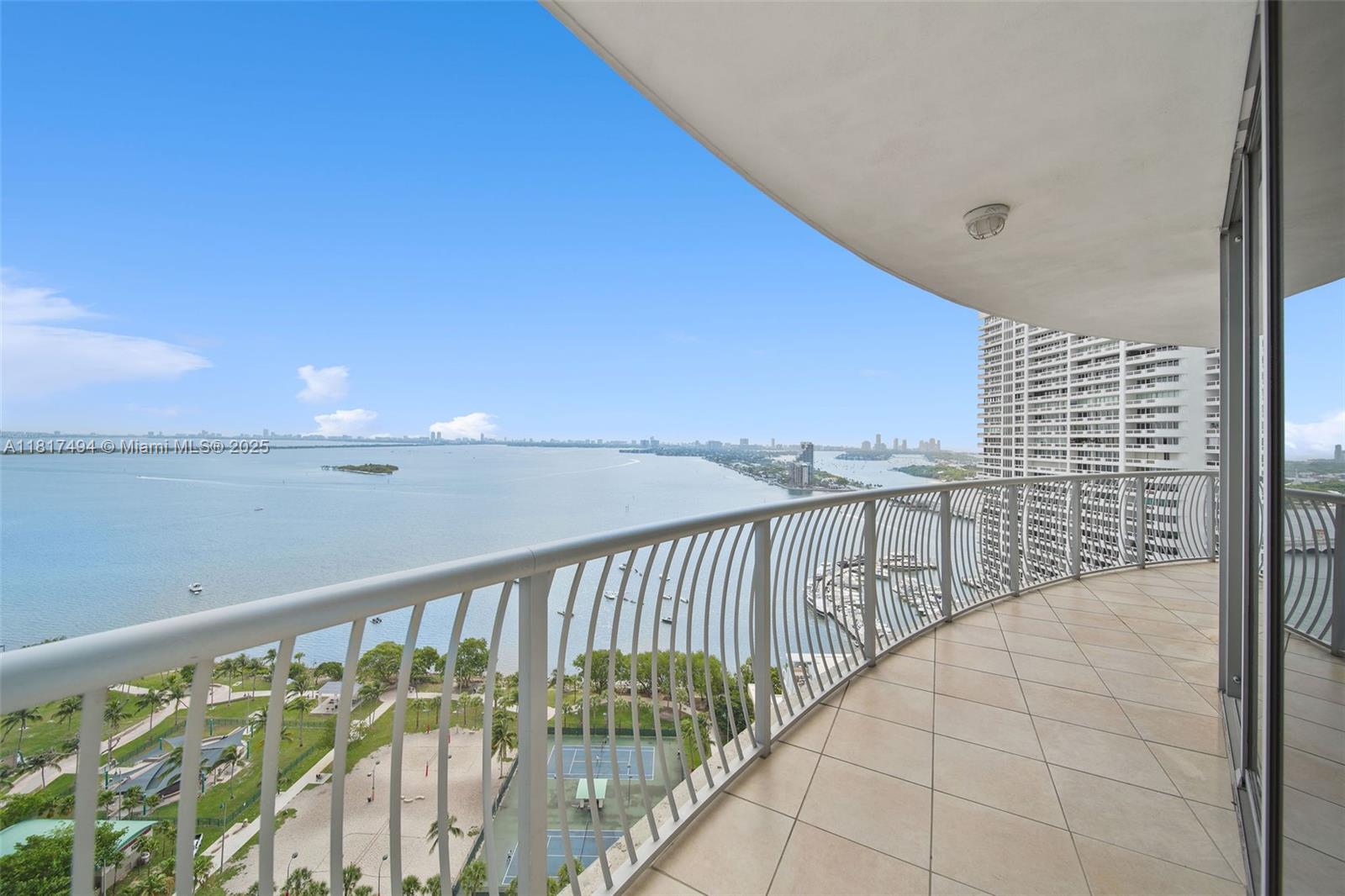 1750 N Bayshore Dr #2701,Miami, FL 33132