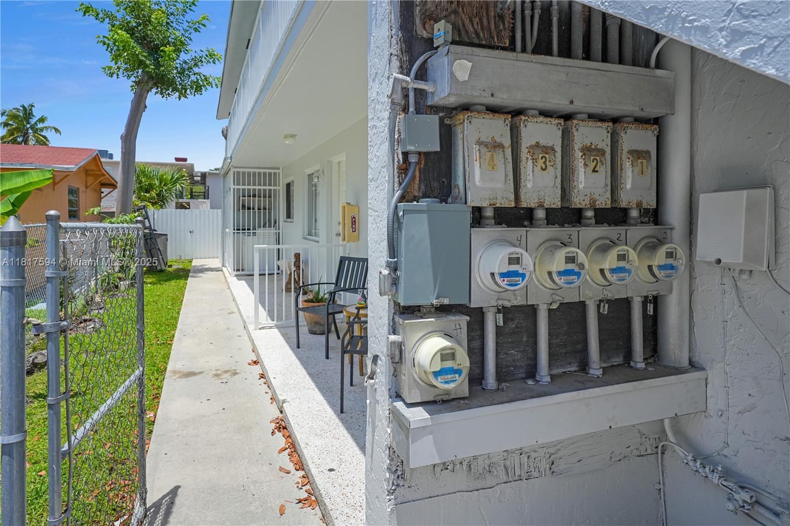 1621 NW 16th St,Miami, FL 33125